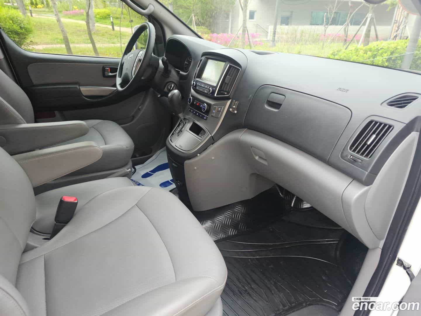 Starex Hyundai 2017.2-OPTION-019