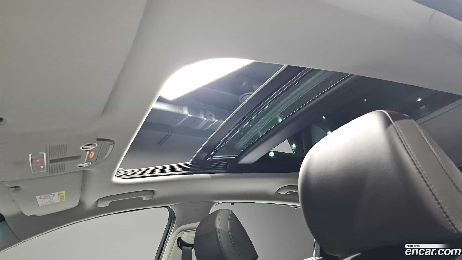 Grandeur Hyundai 2022.2-OPTION-023