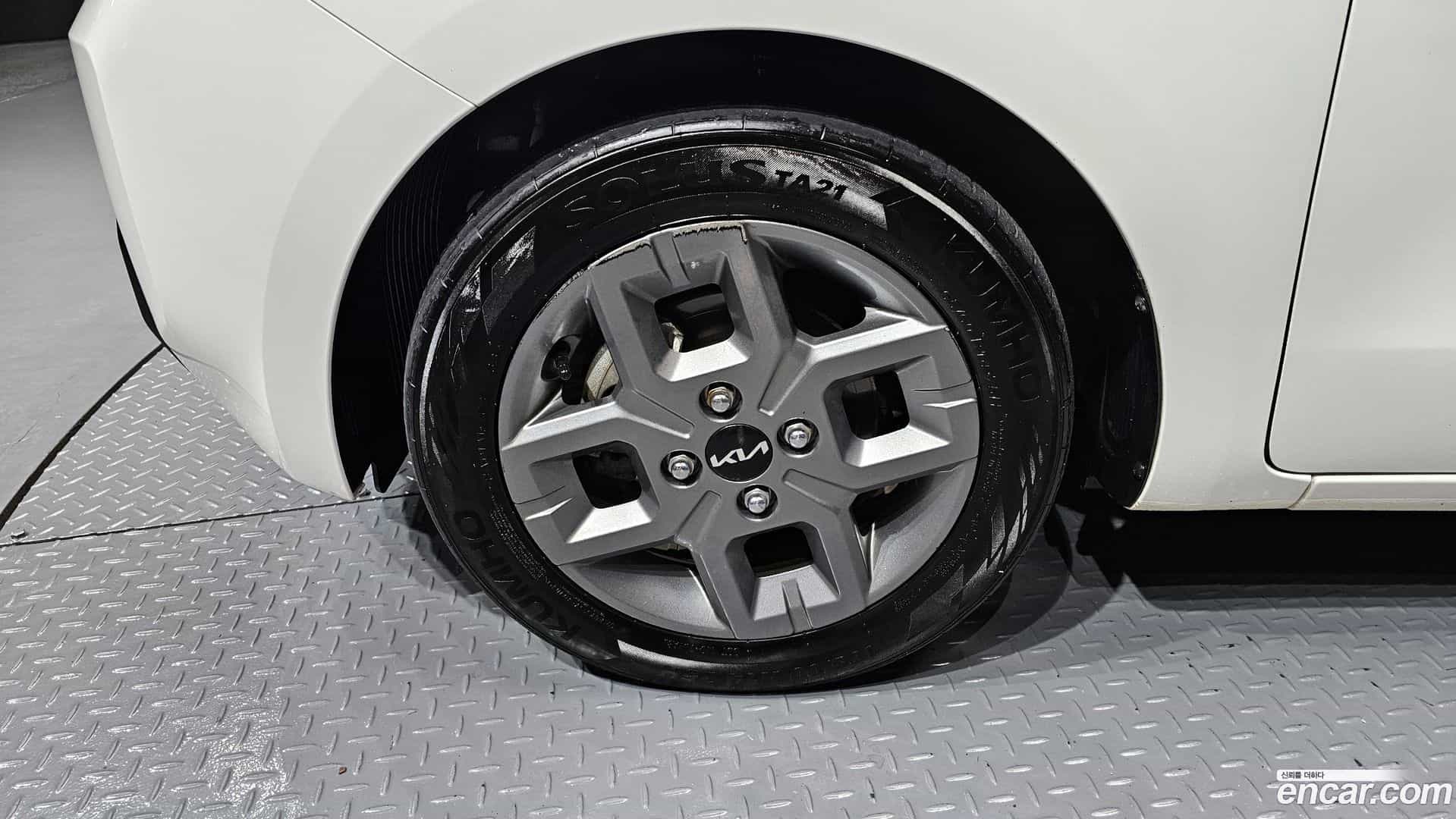 RAY Kia 2023.6-OUTER-005