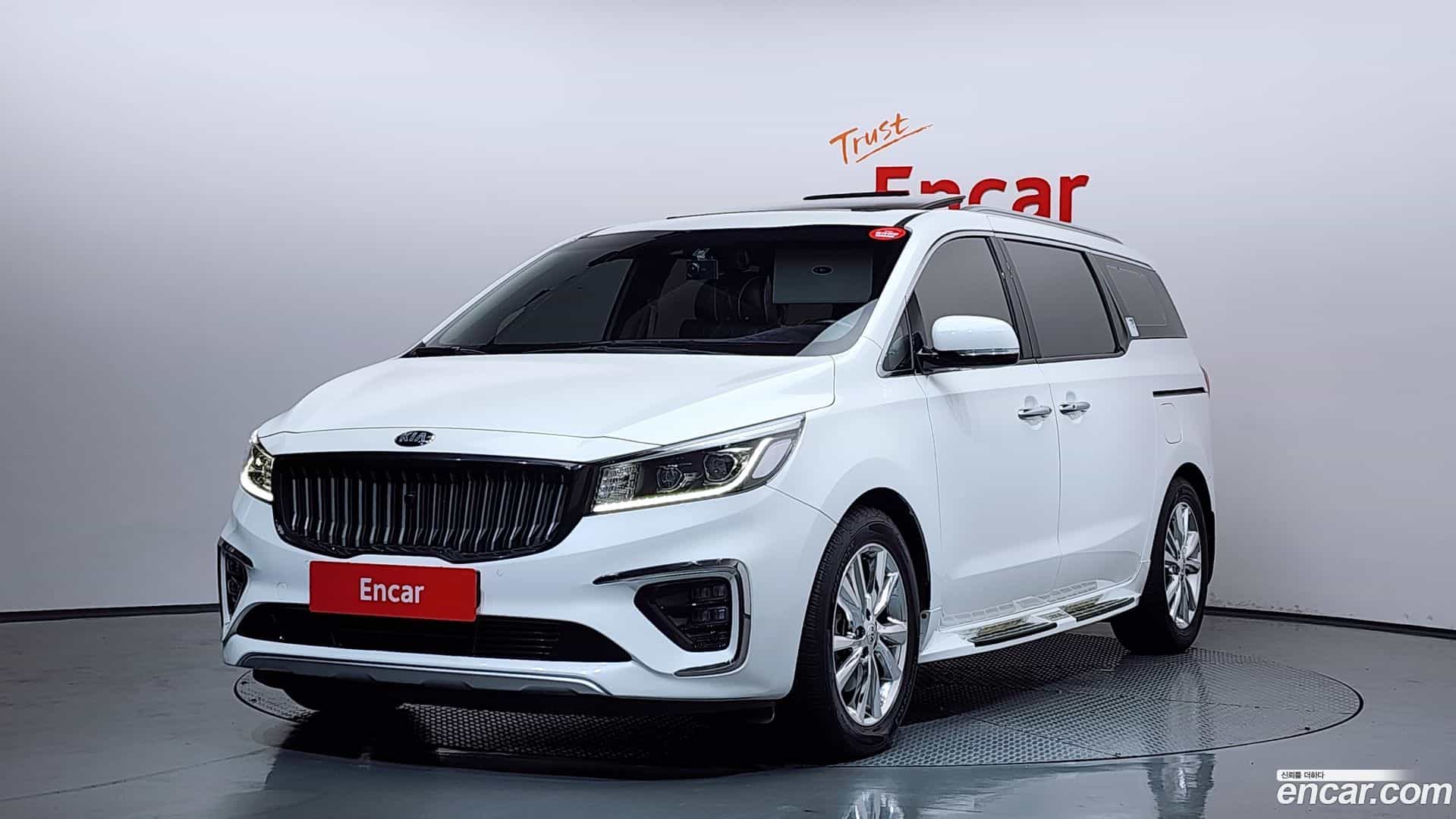 Canival Kia 2019.10-OUTER-001