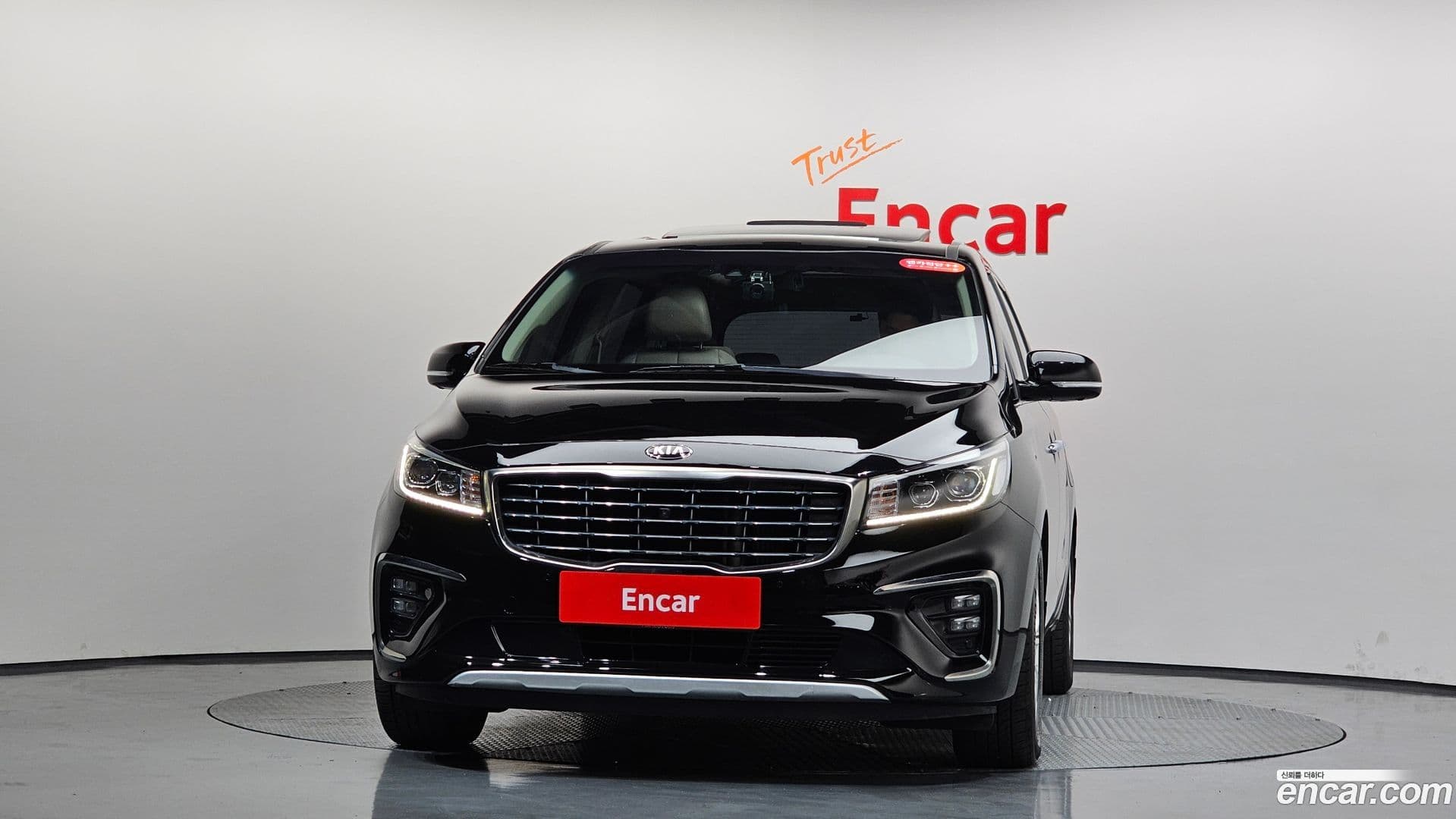 Main__Slider__Photo:Canival Kia 2018.5-2