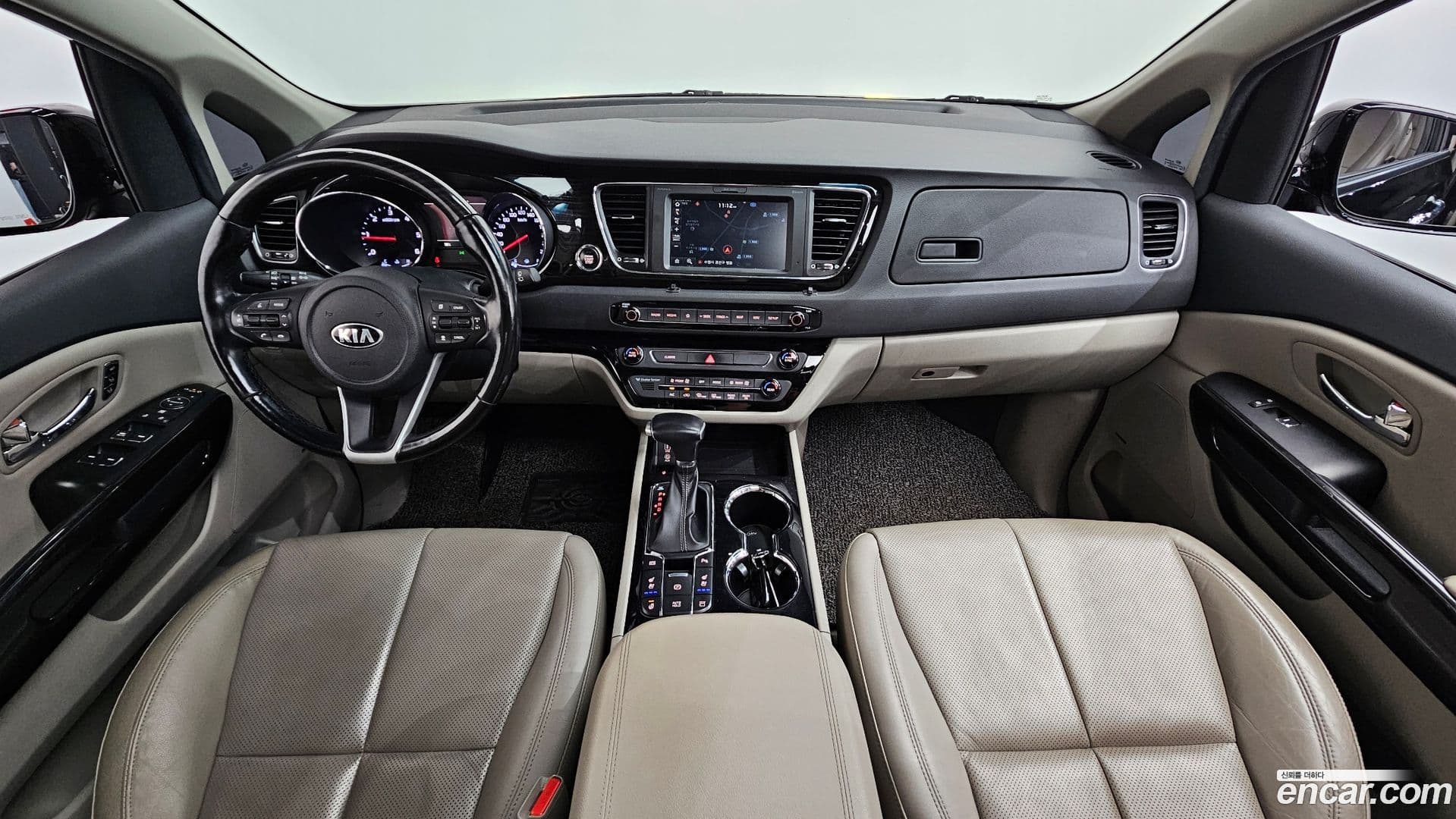 Main__Slider__Photo:Canival Kia 2018.5-6