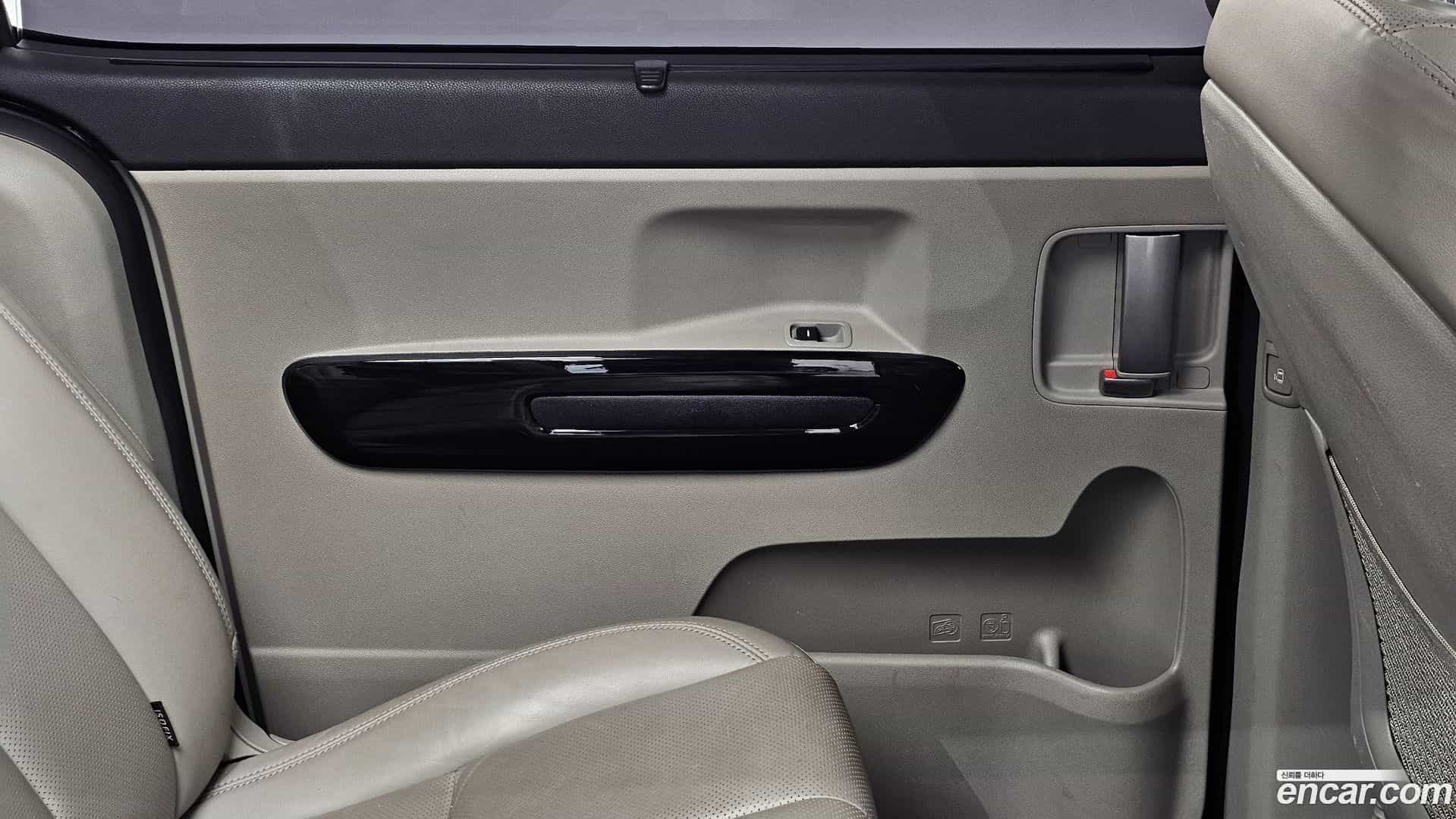 Canival Kia 2018.5-INNER-035