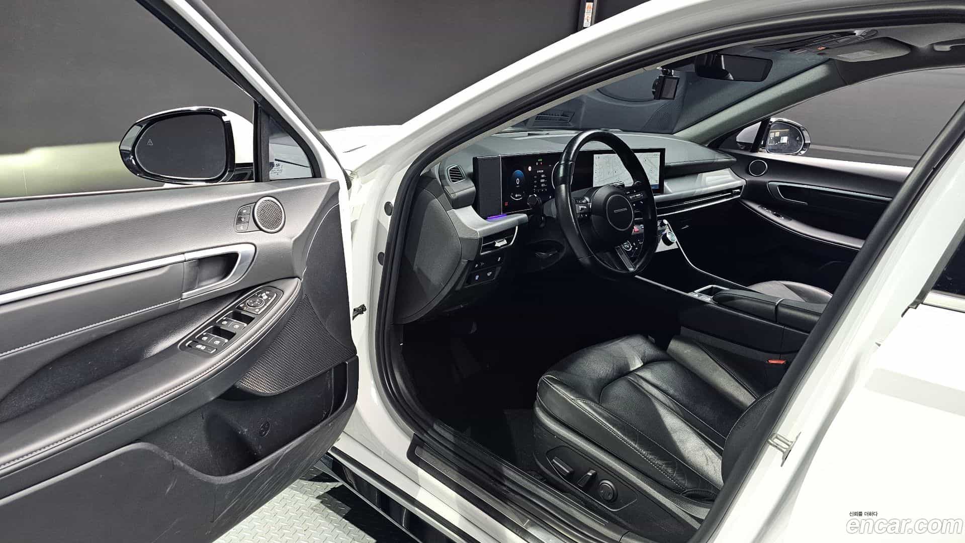 Sonata Hyundai 2023.10-INNER-010