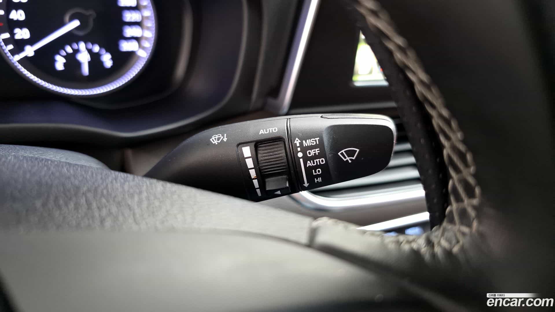 Grandeur Hyundai 2017.2-OPTION-018