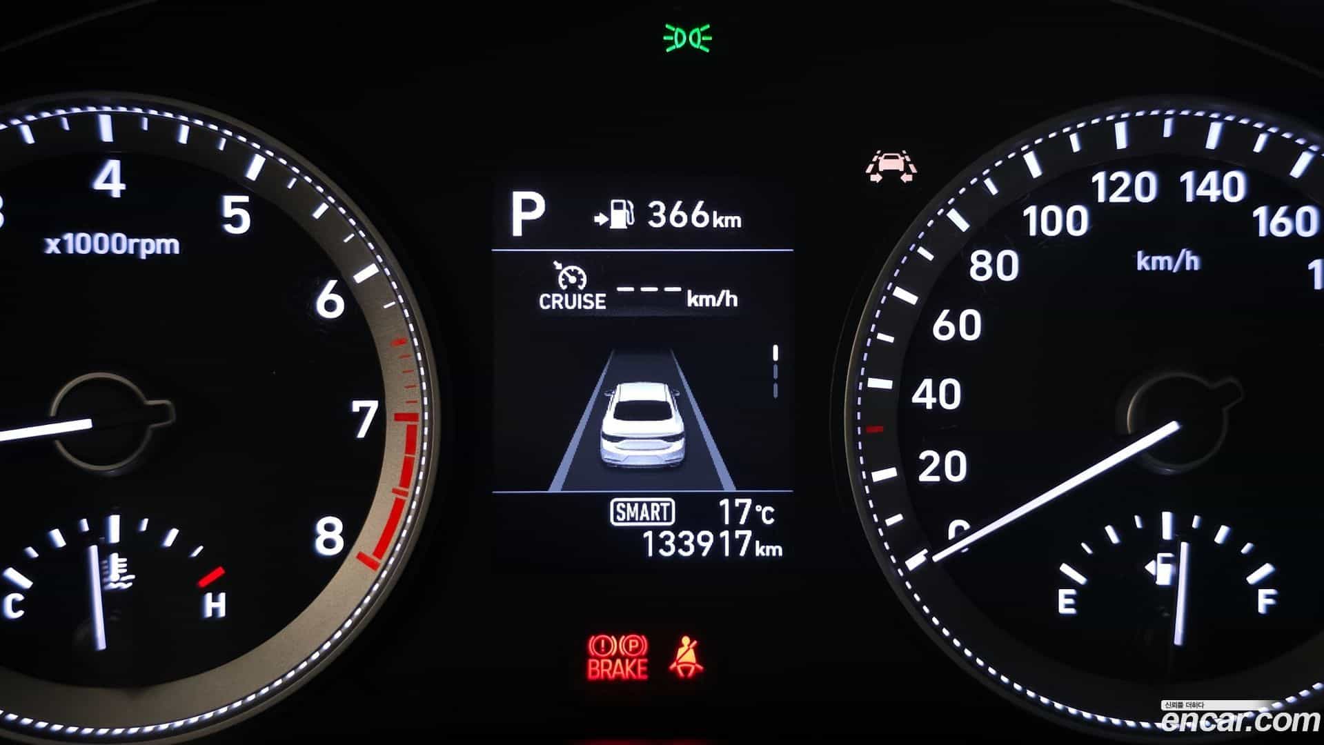 Grandeur Hyundai 2017.2-OPTION-045