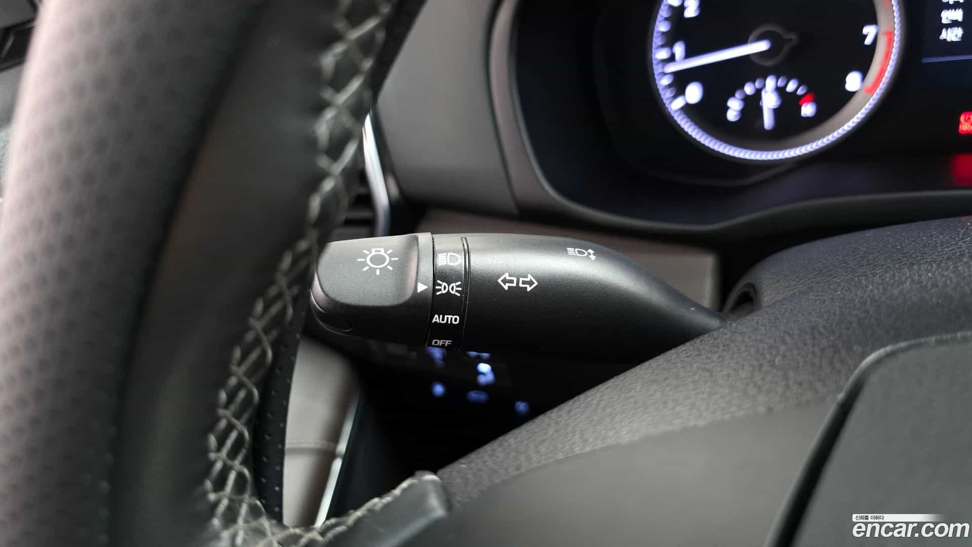 Grandeur Hyundai 2017.2-OPTION-046