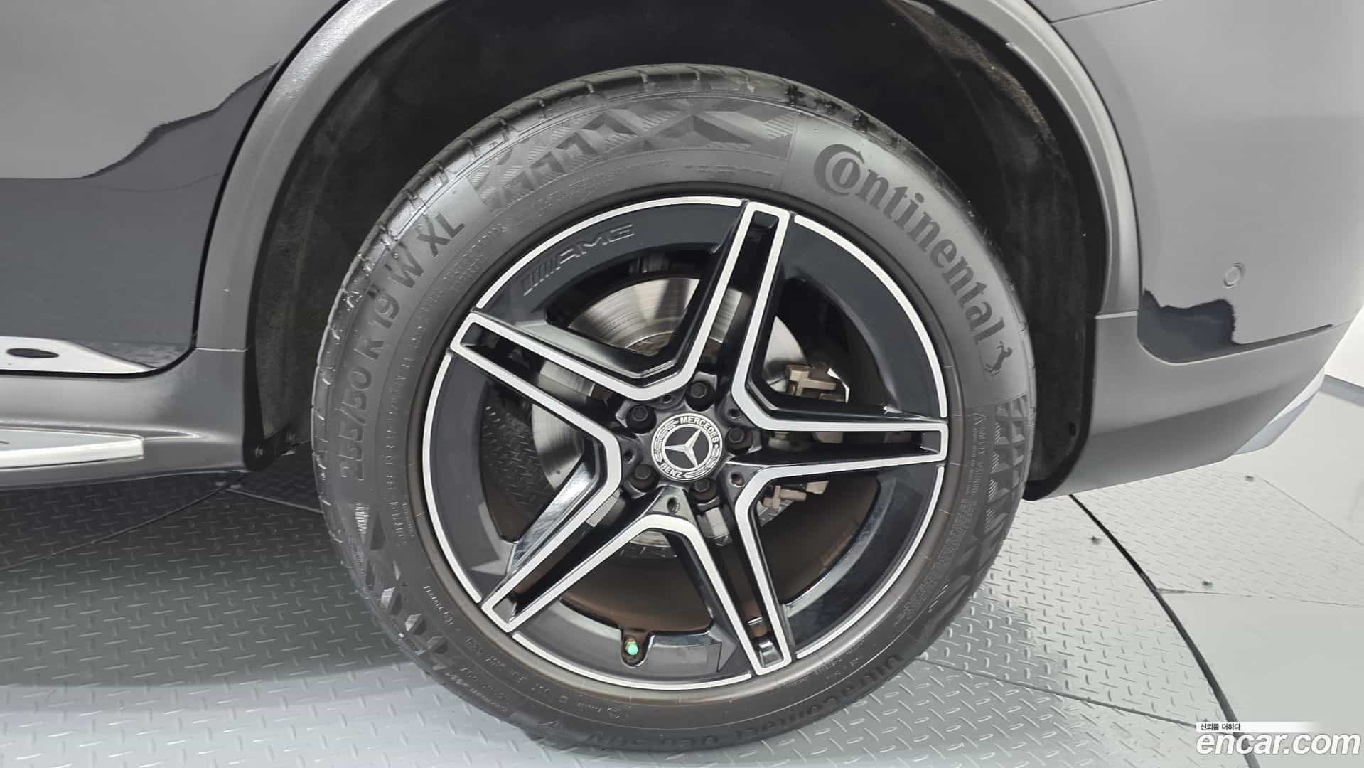 GLC-Class Mercedes-Benz 2021.8-OUTER-031