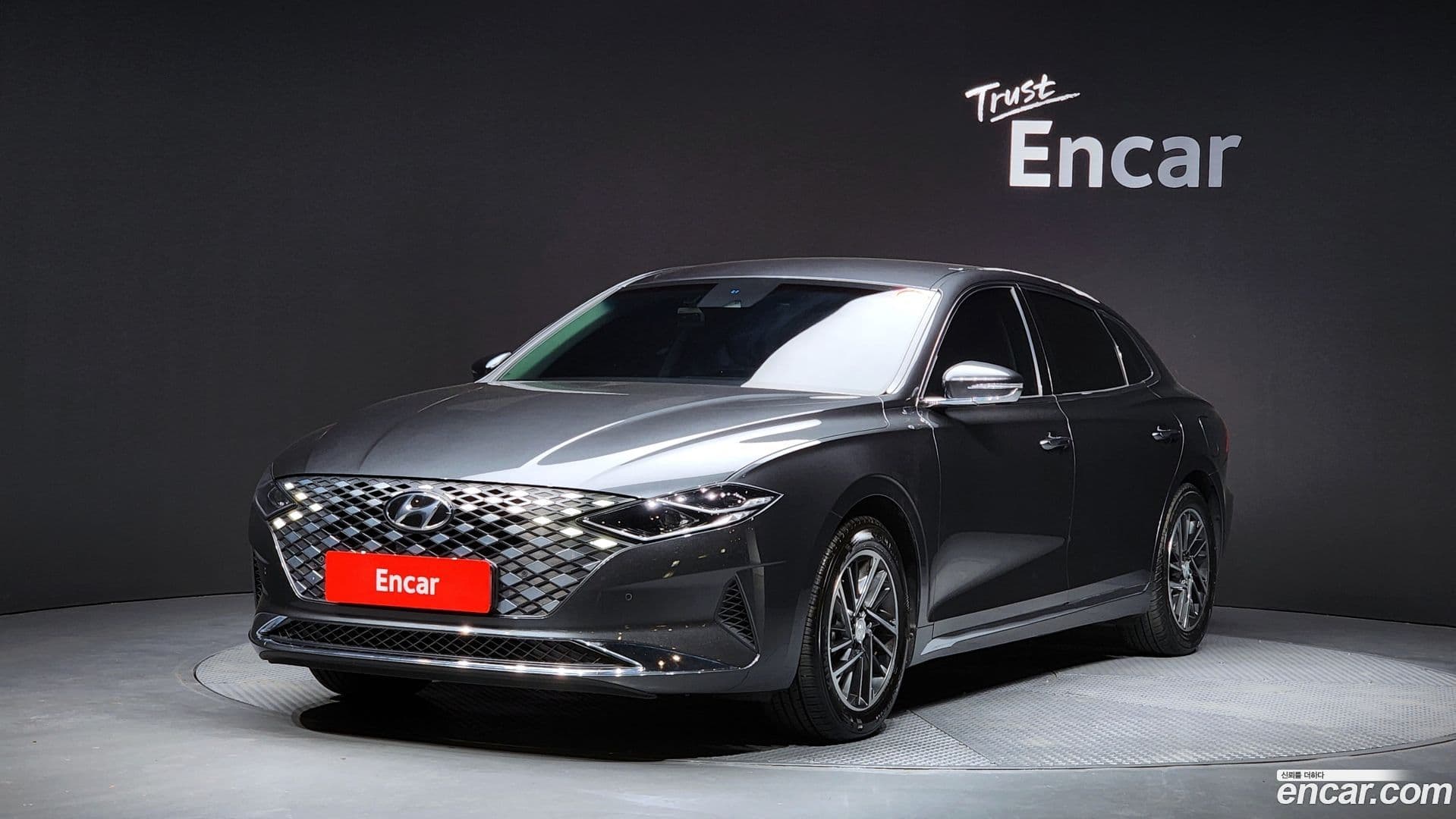 Main__Slider__Photo:Grandeur Hyundai 2021.3-0
