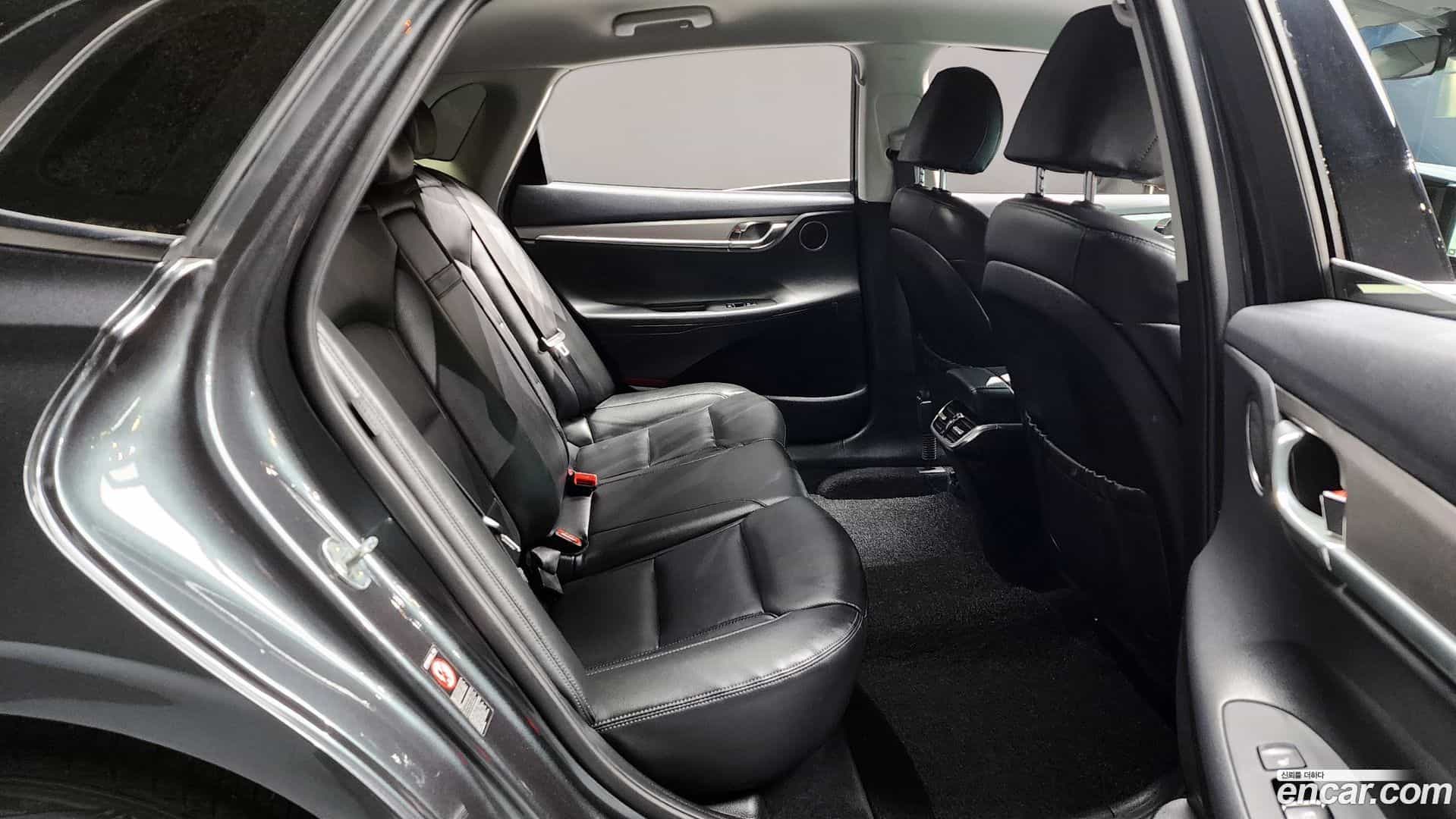 Grandeur Hyundai 2021.3-OPTION-015