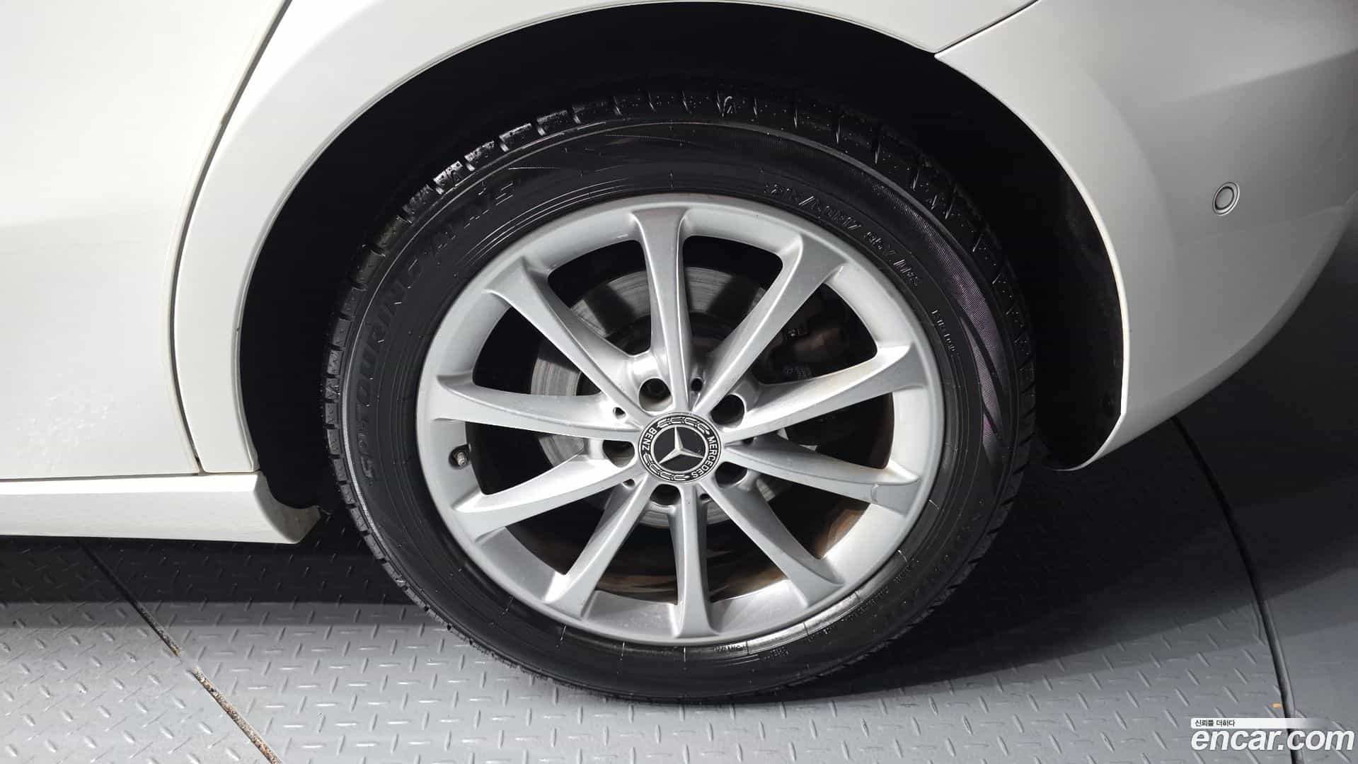 A-Class Mercedes-Benz 2020.2-OUTER-005