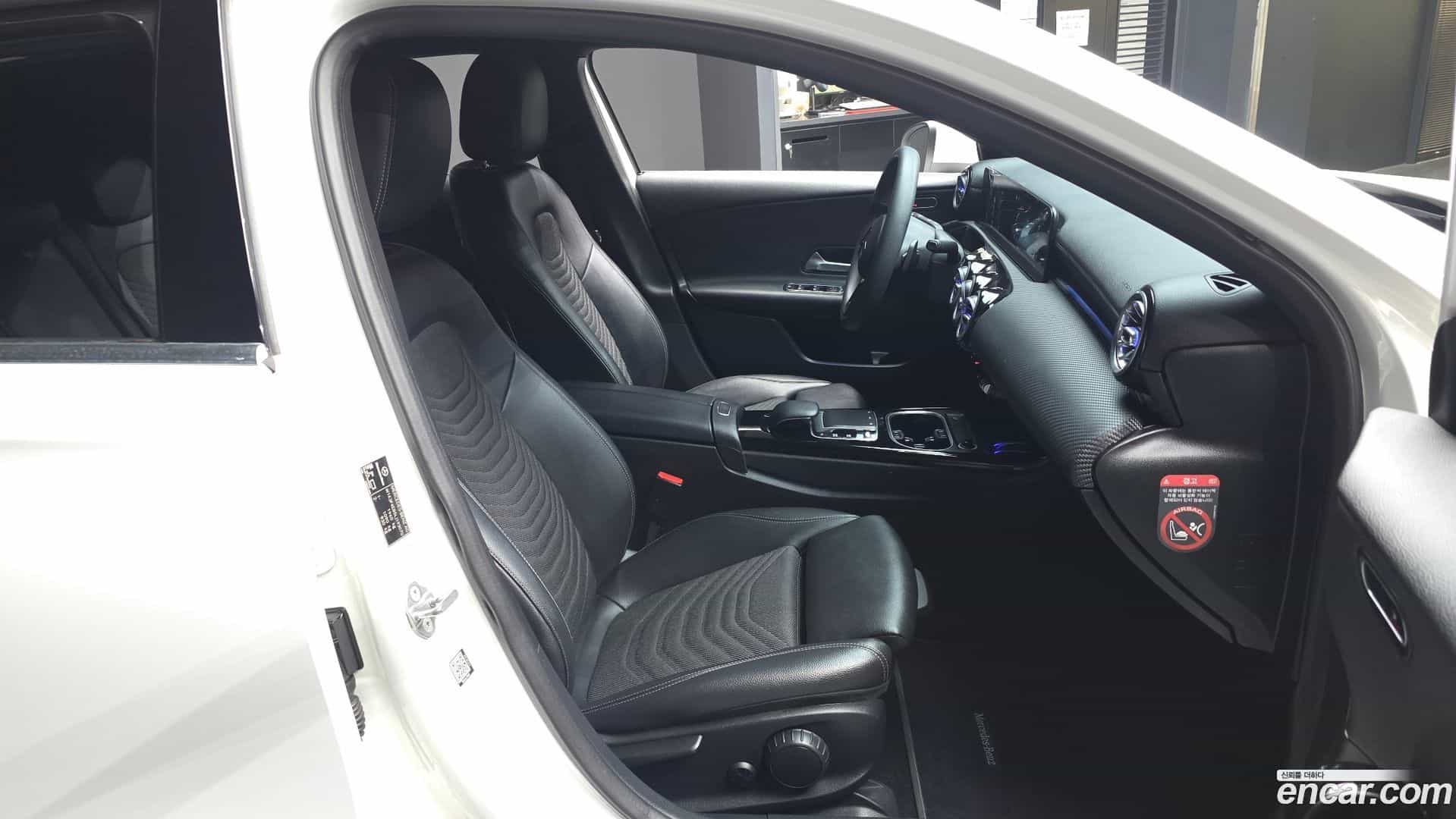 A-Class Mercedes-Benz 2020.2-OPTION-015