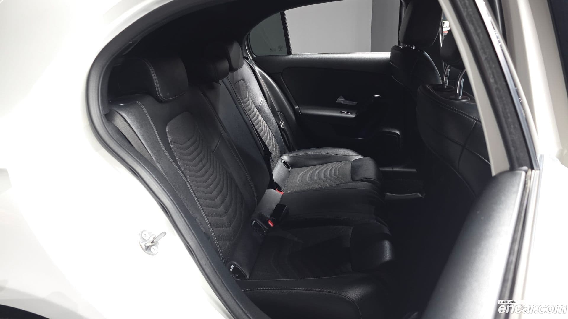 Main__Slider__Photo:A-Class Mercedes-Benz 2020.2-11