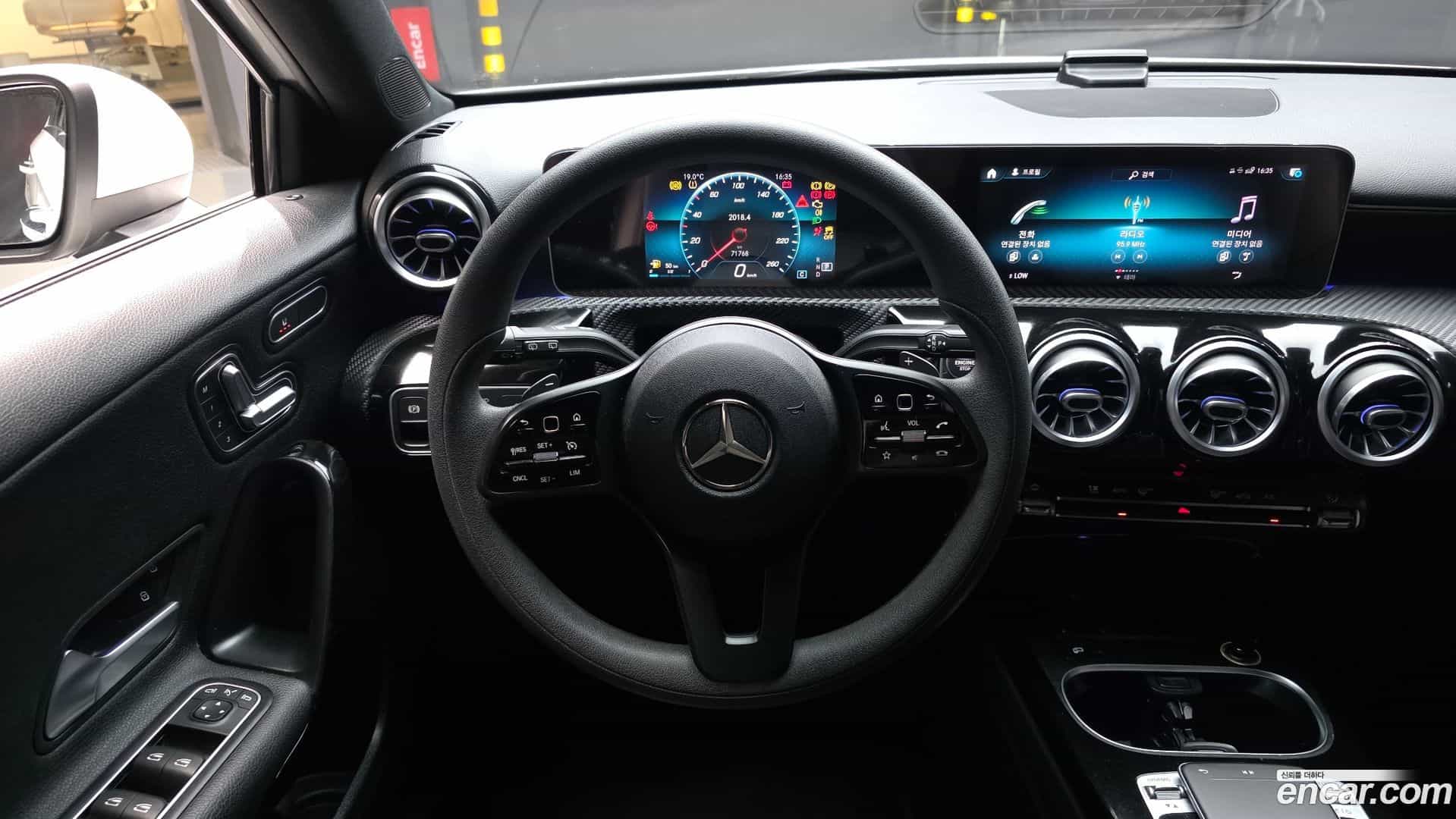 A-Class Mercedes-Benz 2020.2-OPTION-017
