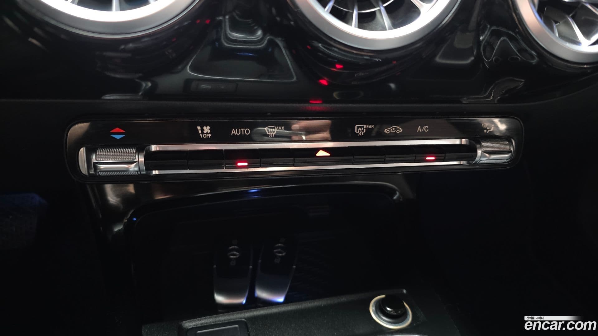 Main__Slider__Photo:A-Class Mercedes-Benz 2020.2-15