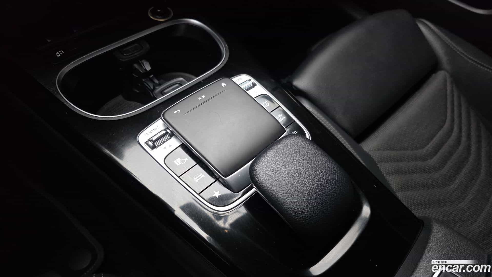 A-Class Mercedes-Benz 2020.2-OPTION-022