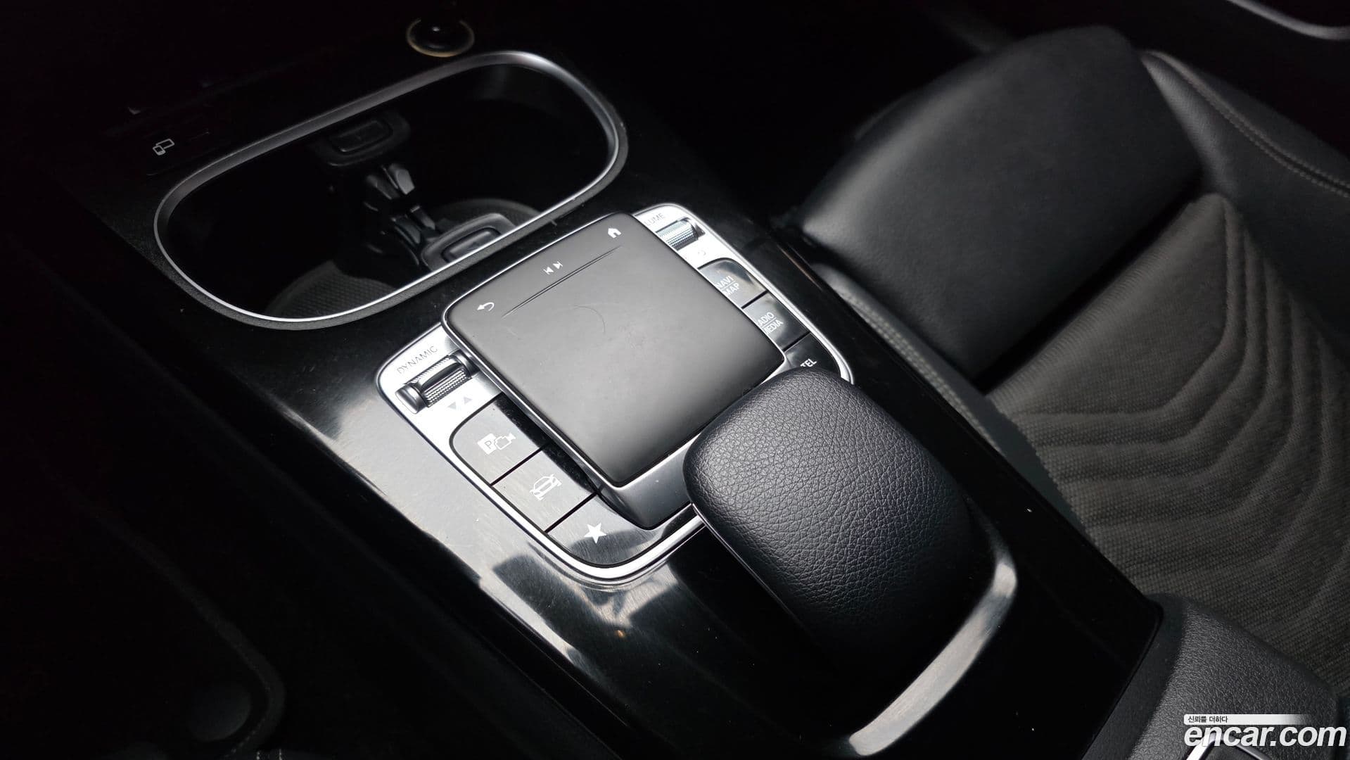 Main__Slider__Photo:A-Class Mercedes-Benz 2020.2-17