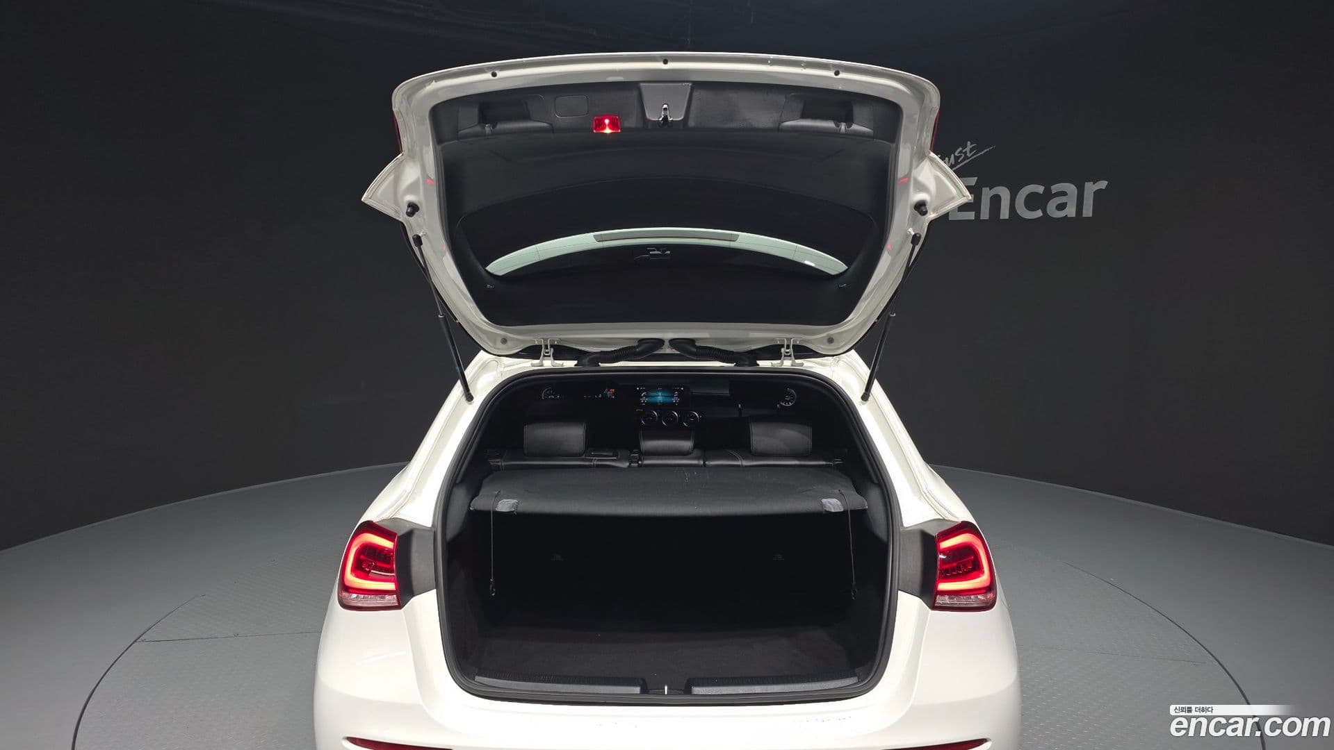 Main__Slider__Photo:A-Class Mercedes-Benz 2020.2-19