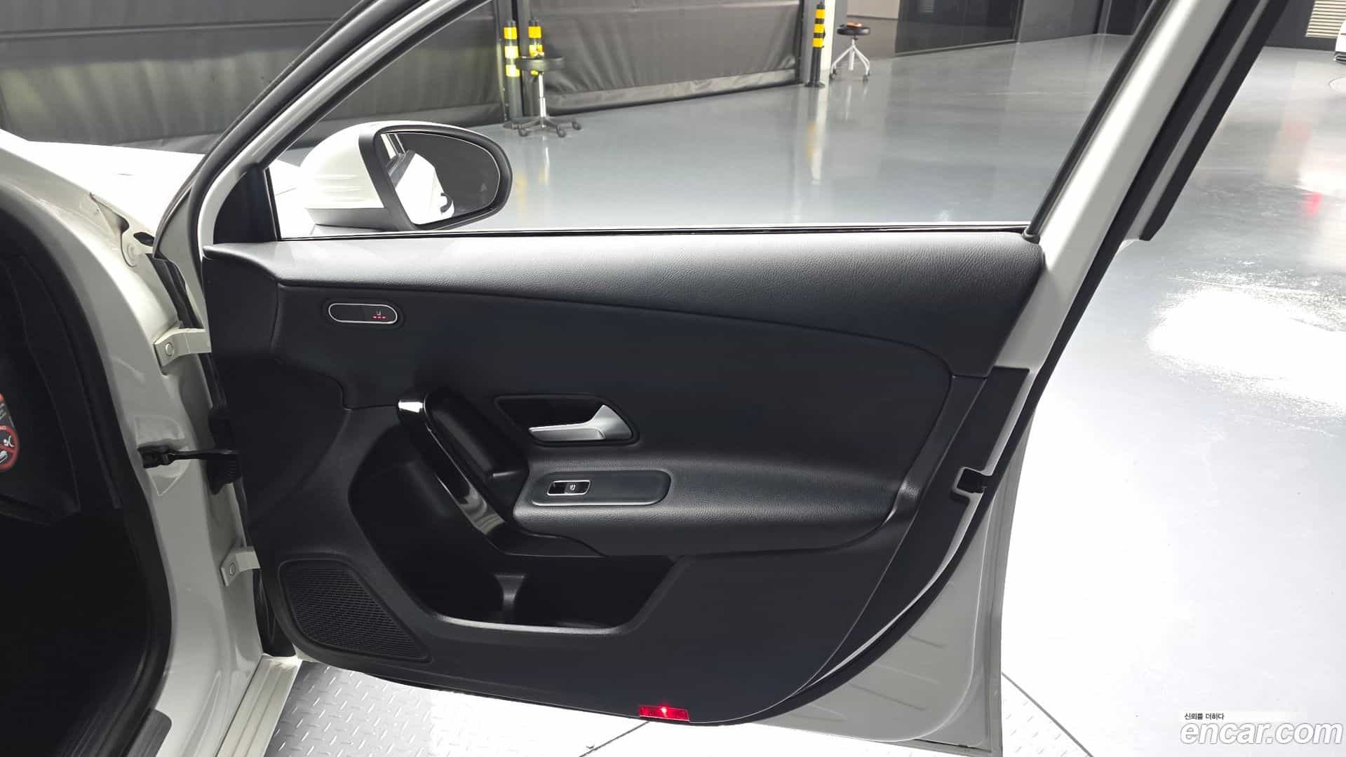 A-Class Mercedes-Benz 2020.2-INNER-034