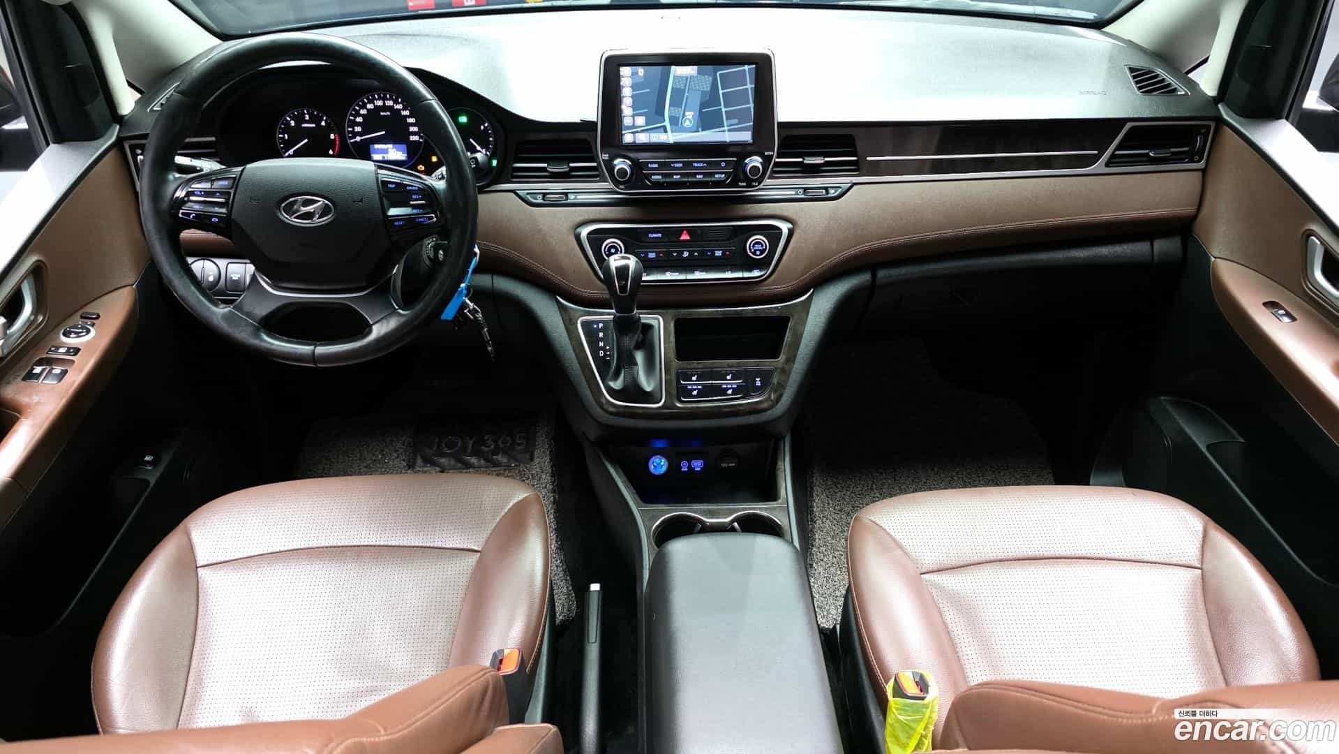 Starex Hyundai 2020.9-INNER-007