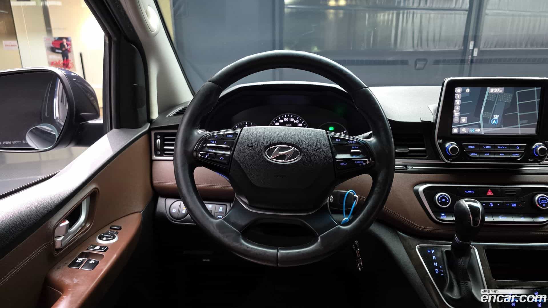 Starex Hyundai 2020.9-OPTION-018