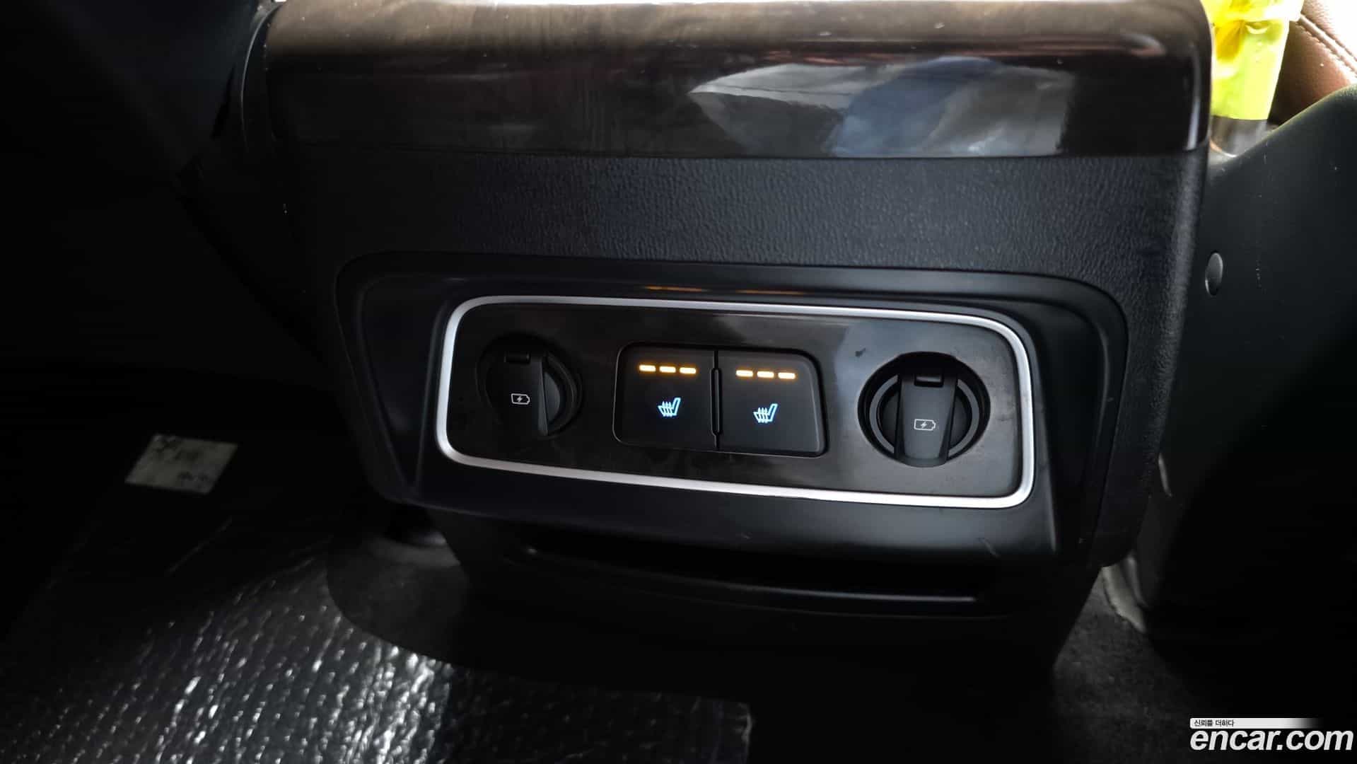 Starex Hyundai 2020.9-OPTION-021
