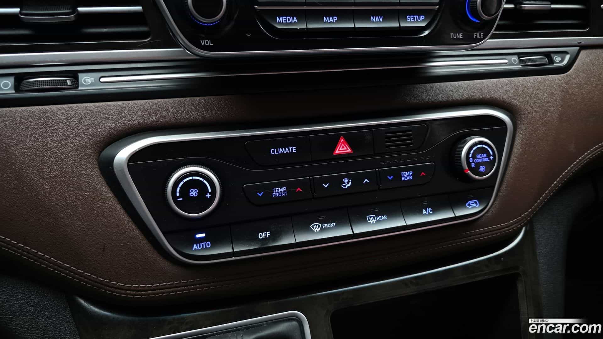 Starex Hyundai 2020.9-OPTION-042