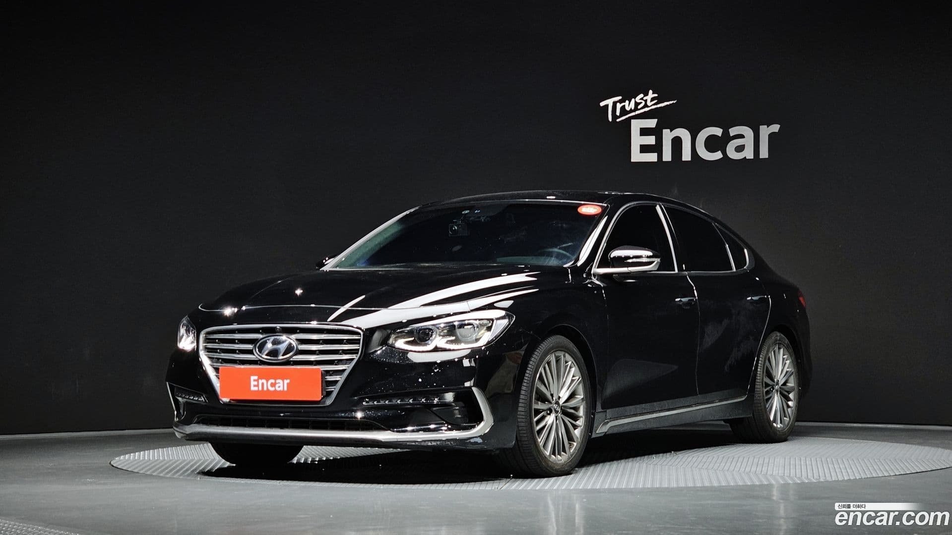 Main__Slider__Photo:Grandeur Hyundai 2017.3-0
