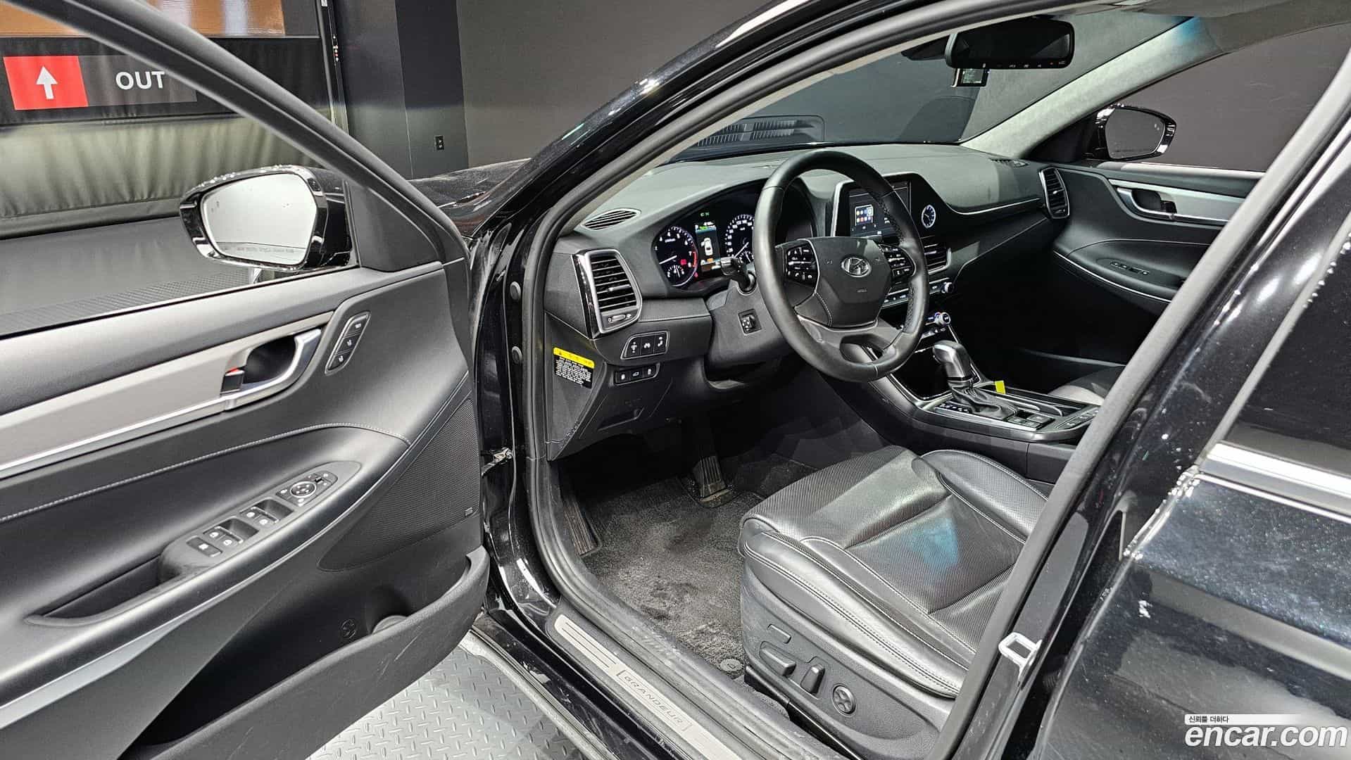Grandeur Hyundai 2017.3-INNER-010