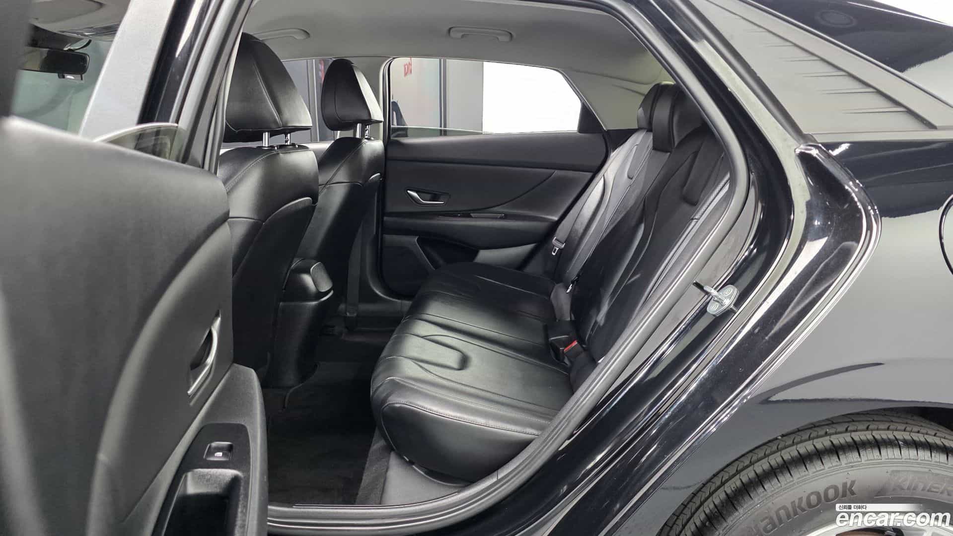 AVANTE Hyundai 2021.1-OPTION-016