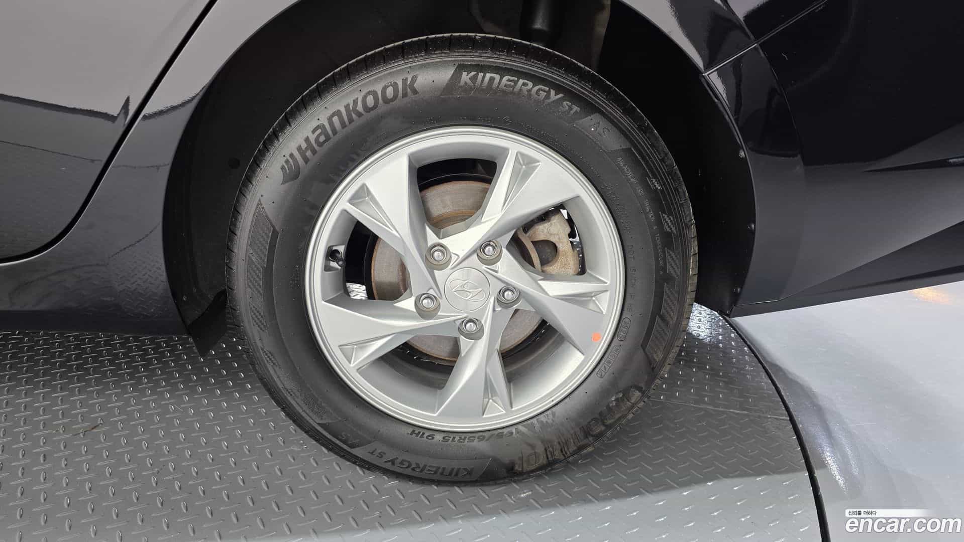 AVANTE Hyundai 2021.1-OUTER-031
