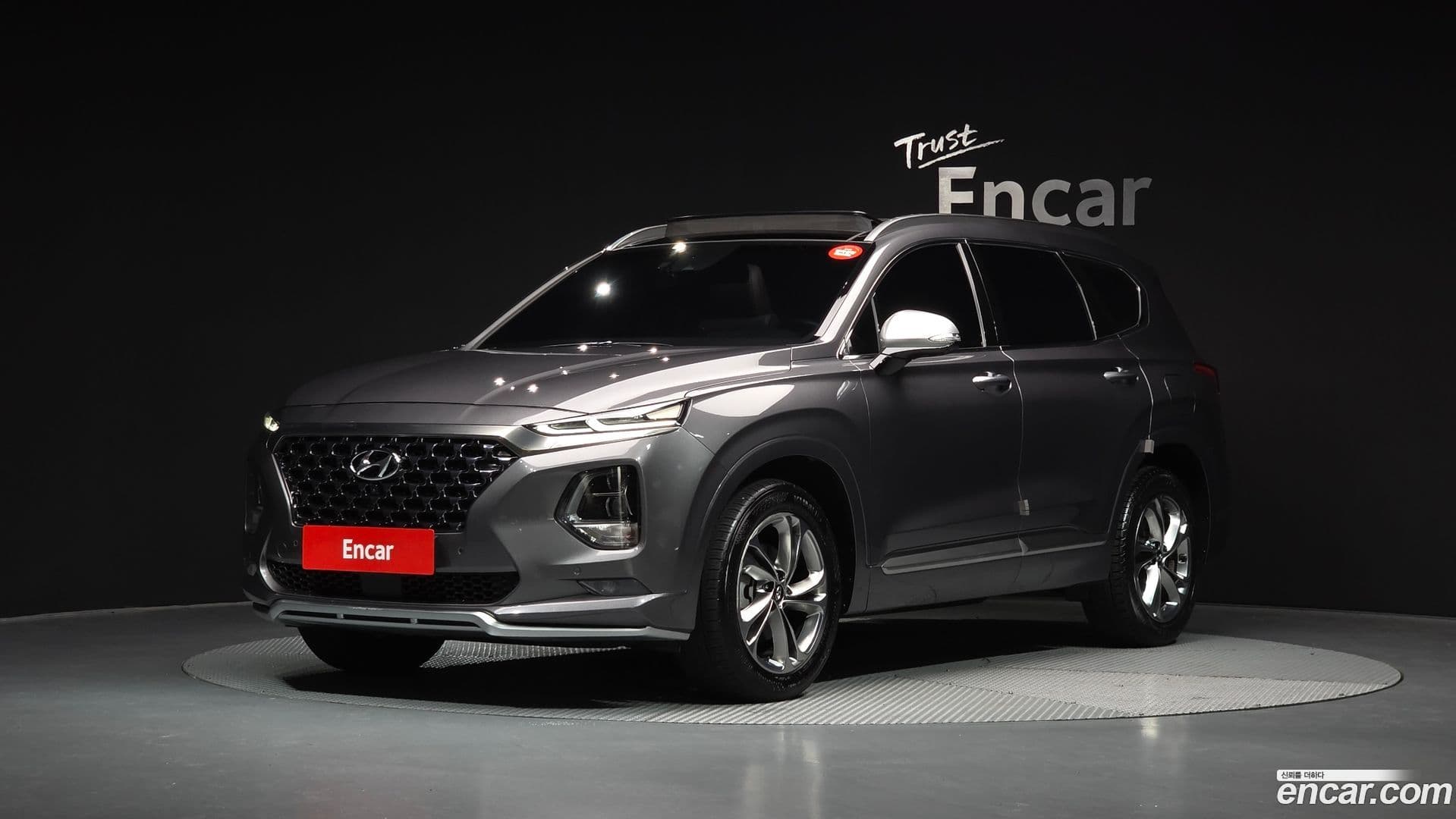 Main__Slider__Photo:Santafe Hyundai 2018.11-0