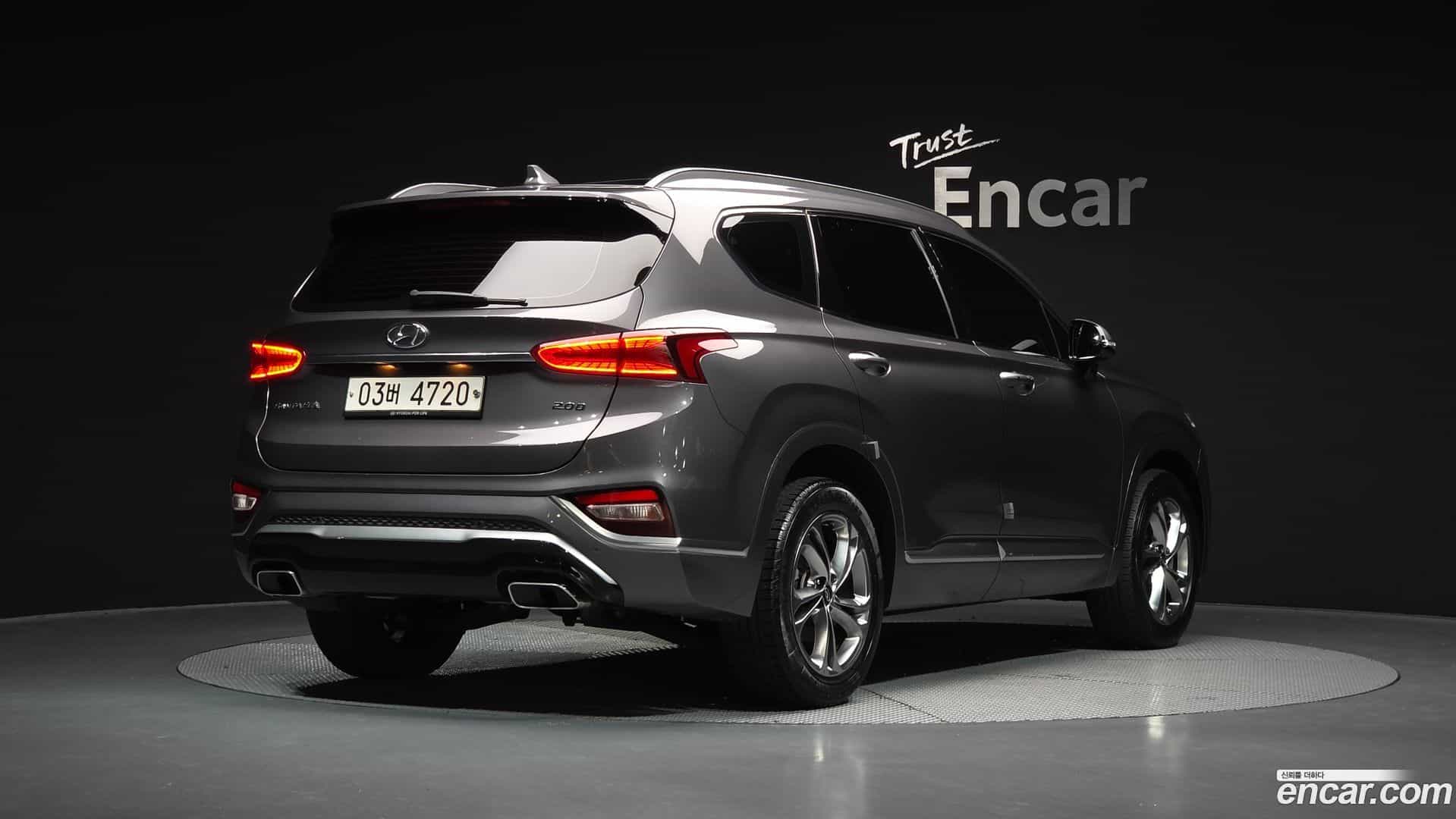 Santafe Hyundai 2018.11-OUTER-002