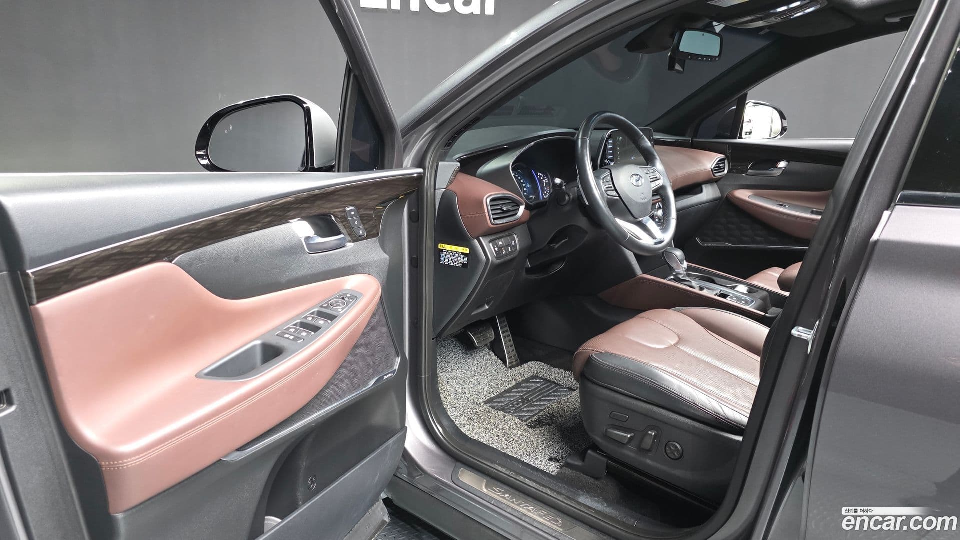Main__Slider__Photo:Santafe Hyundai 2018.11-9