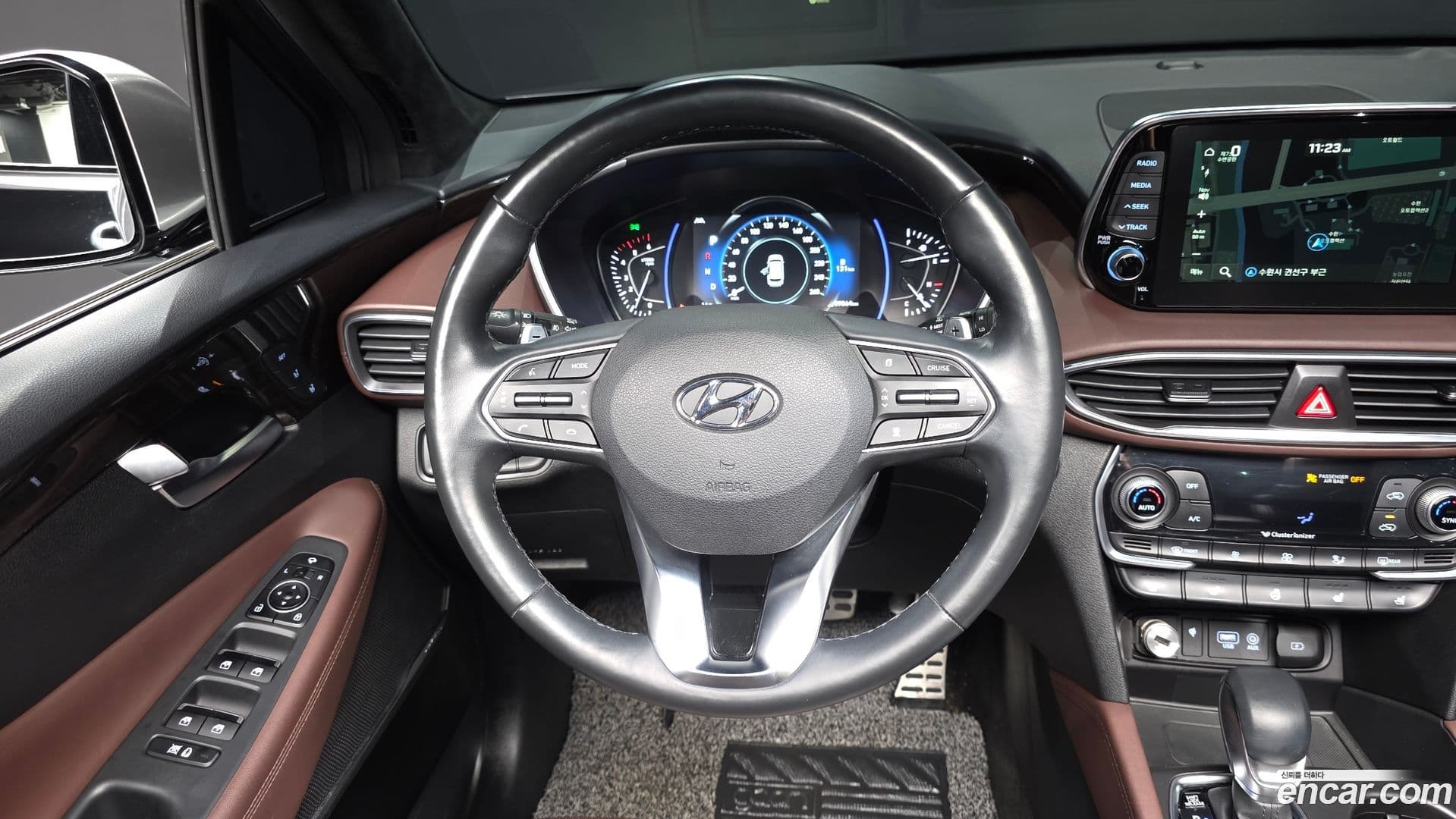 Main__Slider__Photo:Santafe Hyundai 2018.11-12