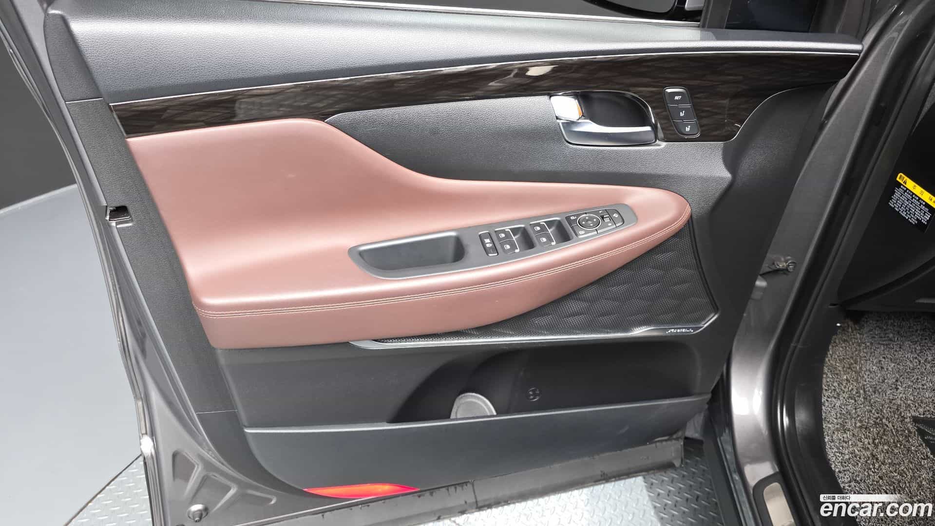 Santafe Hyundai 2018.11-INNER-034