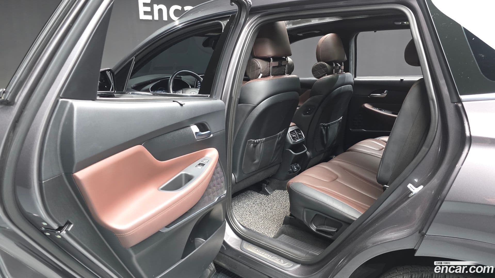 Main__Slider__Photo:Santafe Hyundai 2018.11-25