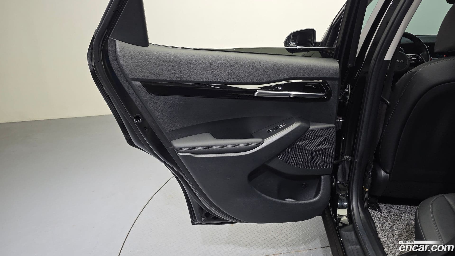 Main__Slider__Photo:Seltos Kia 2023.0-24