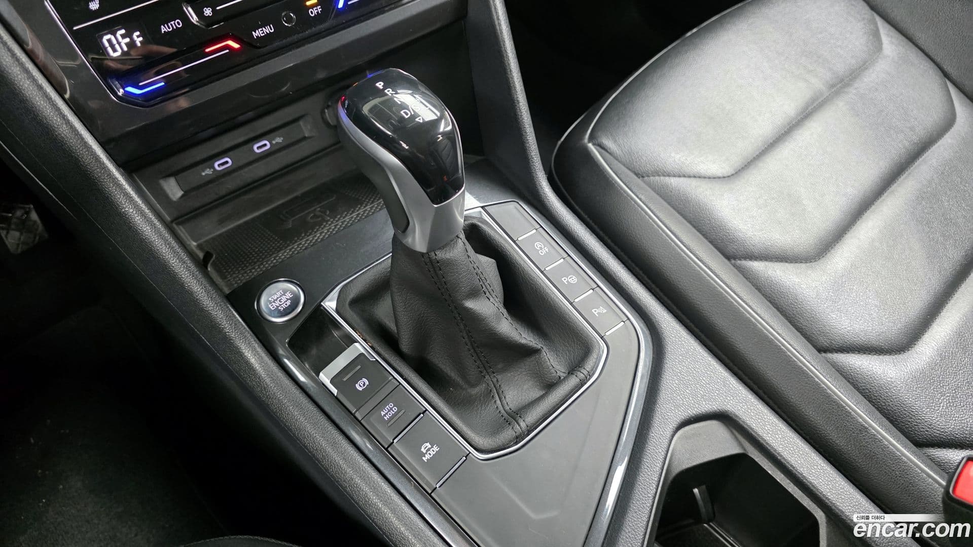 Main__Slider__Photo:Tiguan Volkswagen 2022.6-8