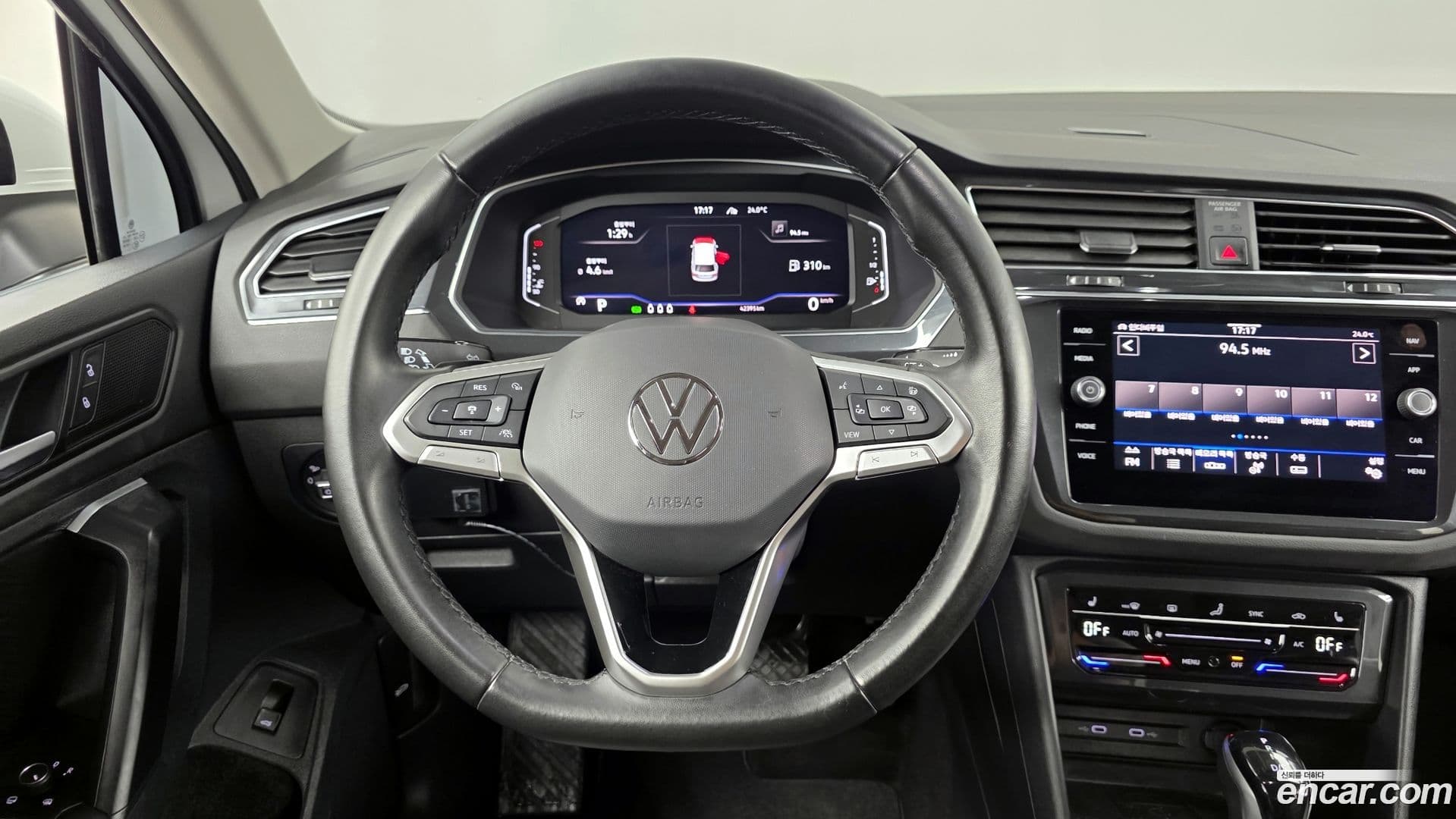 Main__Slider__Photo:Tiguan Volkswagen 2022.6-12