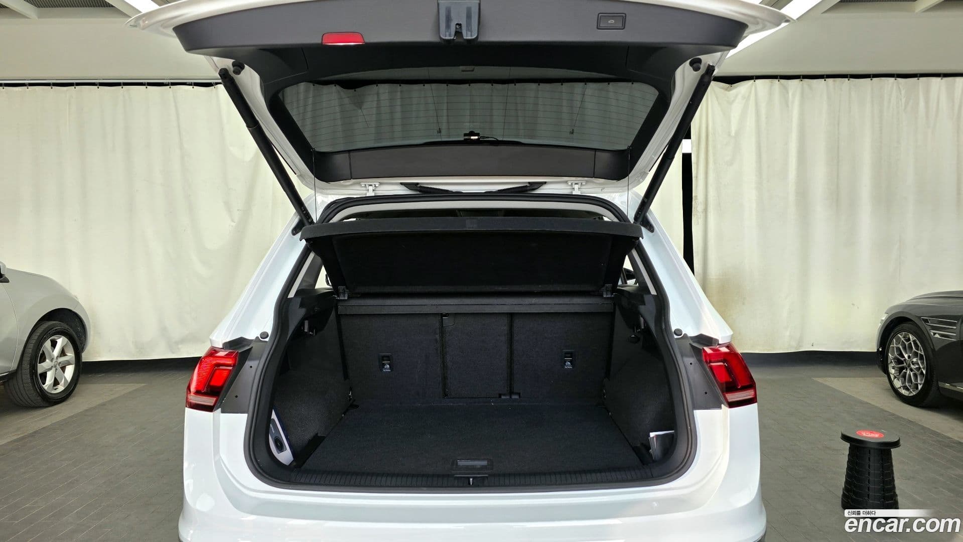 Main__Slider__Photo:Tiguan Volkswagen 2022.6-19
