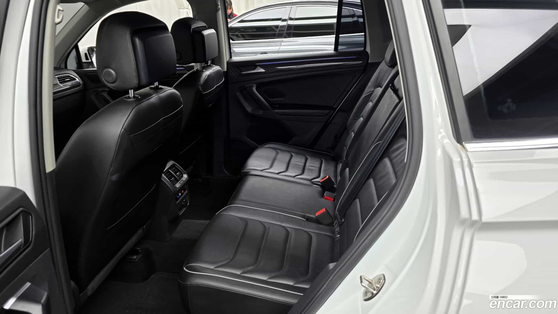 Tiguan Volkswagen 2022.6-INNER-036