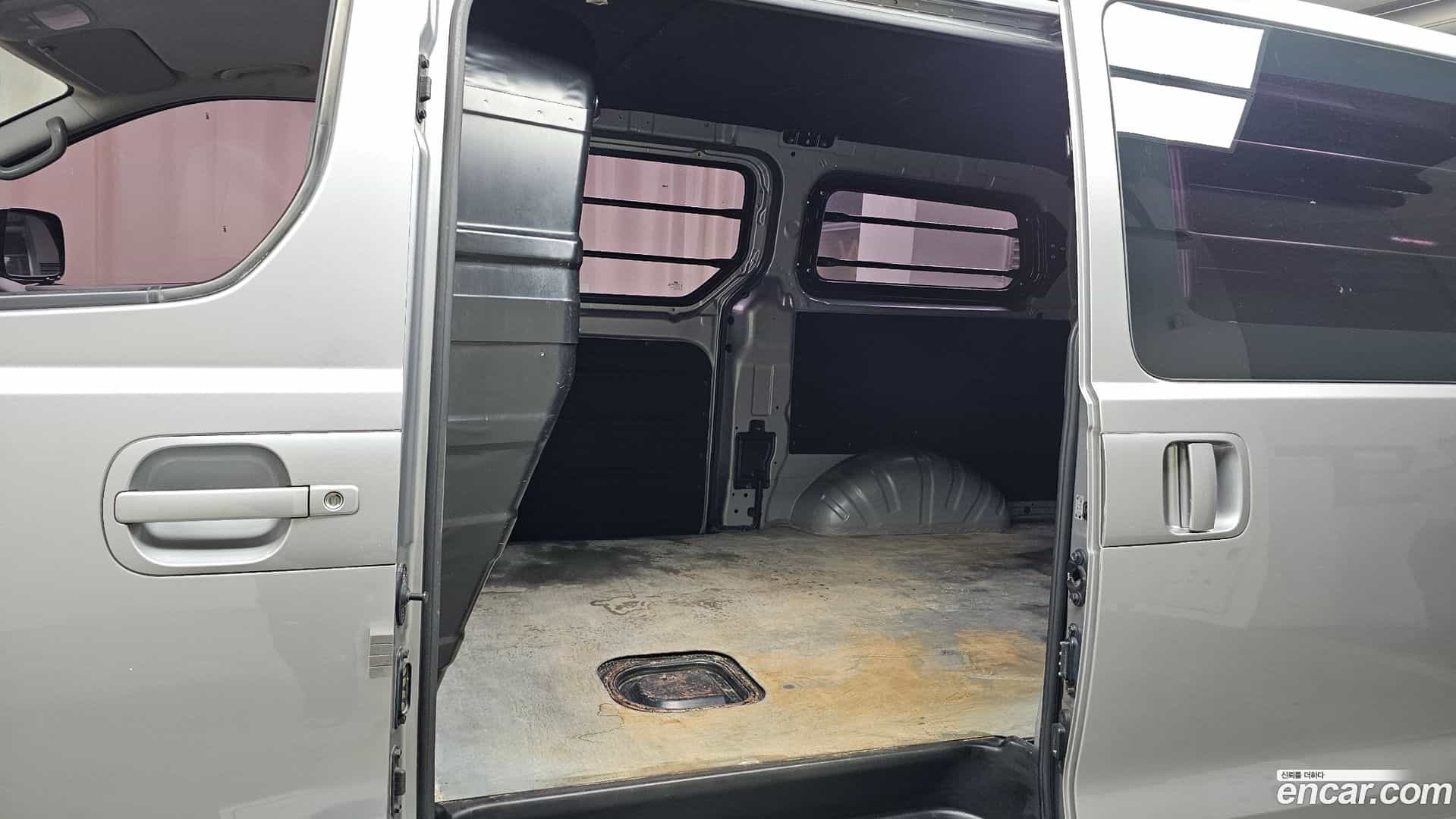 Starex Hyundai 2017.5-OPTION-015