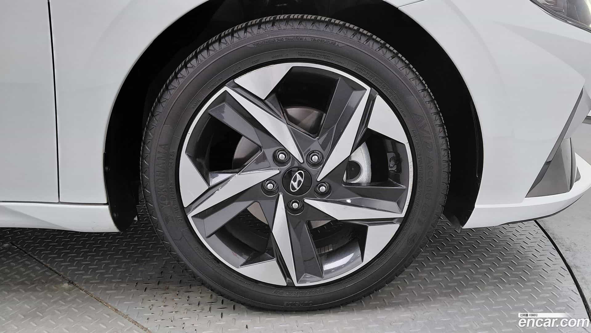 AVANTE Hyundai 2021.5-OUTER-031
