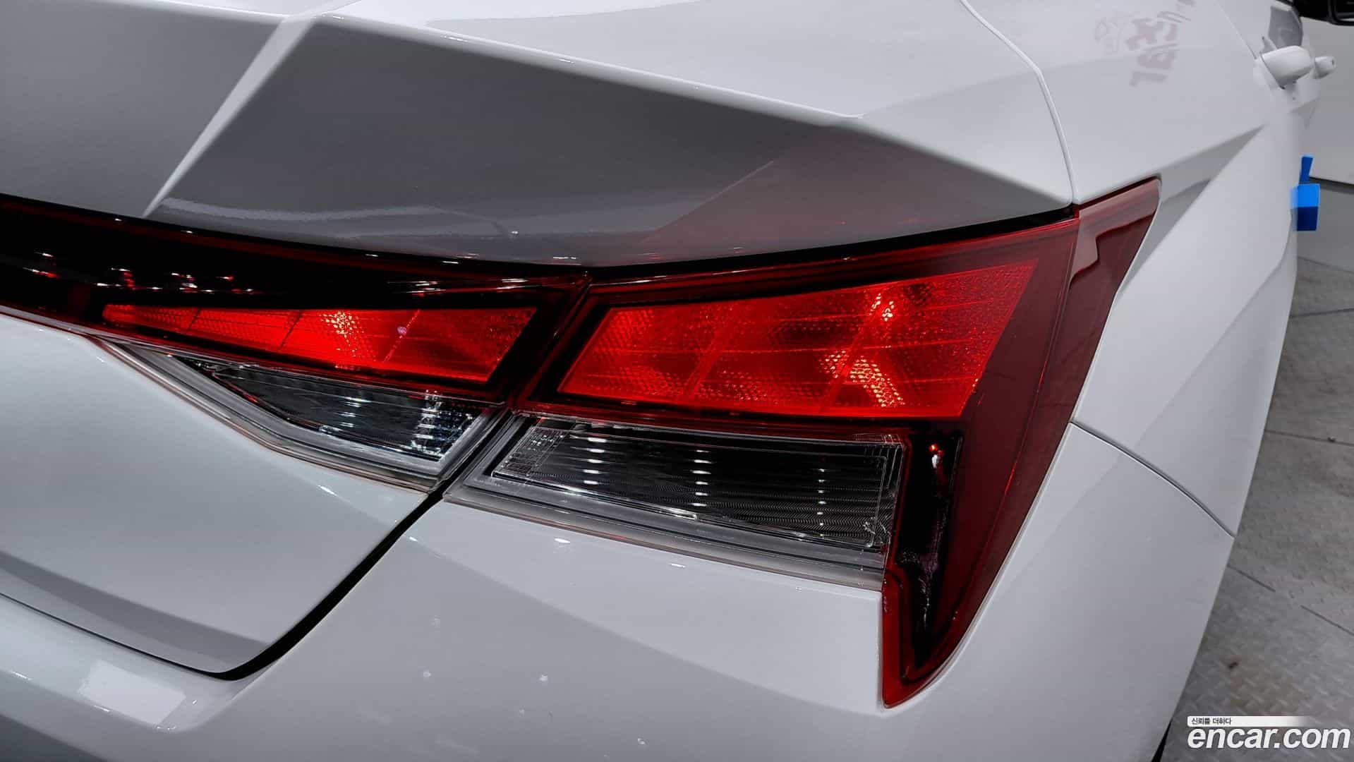AVANTE Hyundai 2021.5-OUTER-033