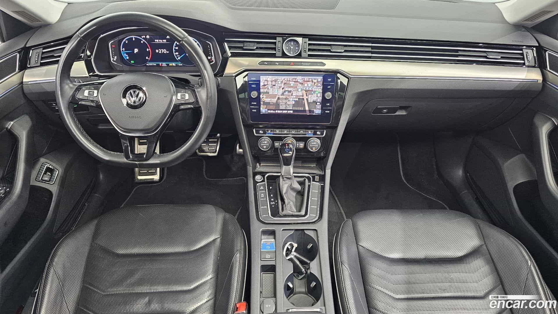 Arteon Volkswagen 2020.11-INNER-007
