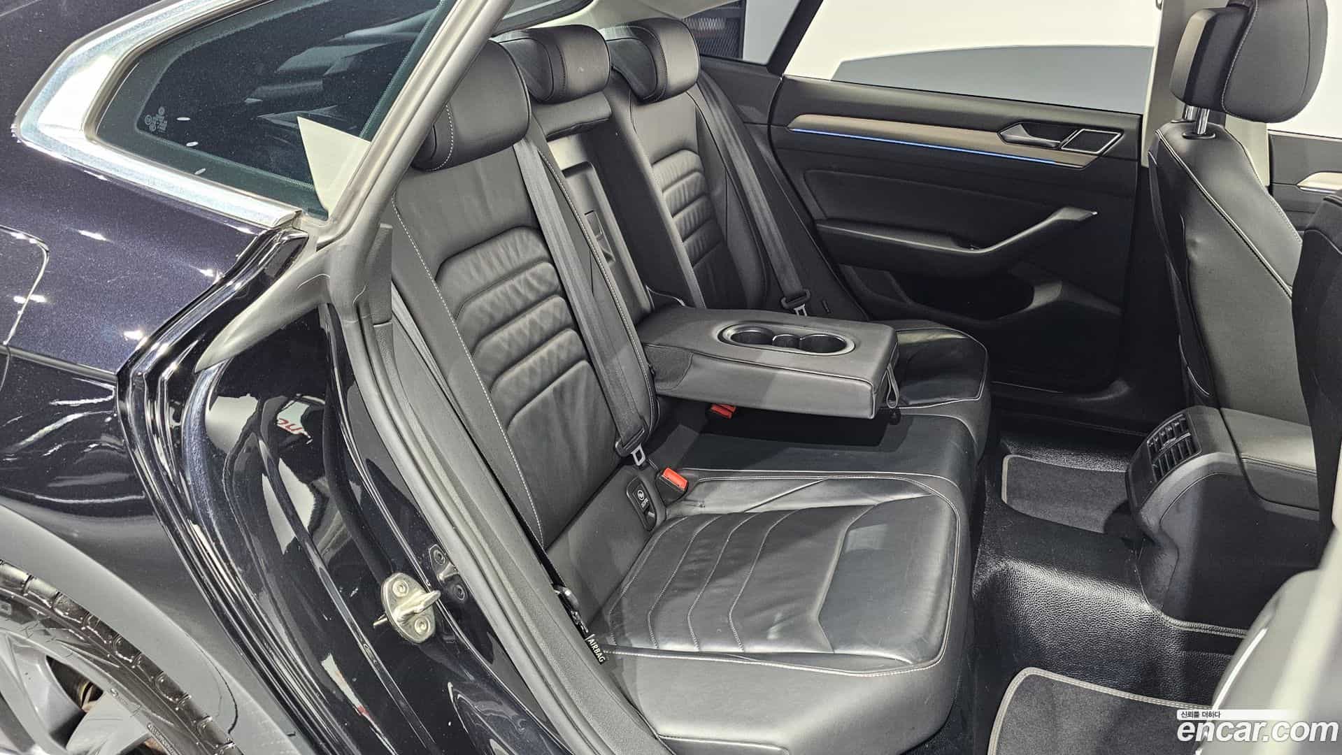 Arteon Volkswagen 2020.11-INNER-036