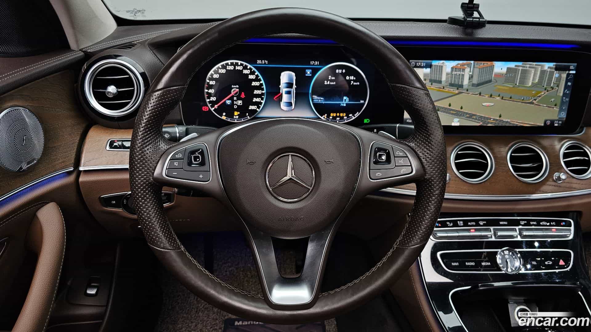 E-Class Mercedes-Benz 2018.2-OPTION-016