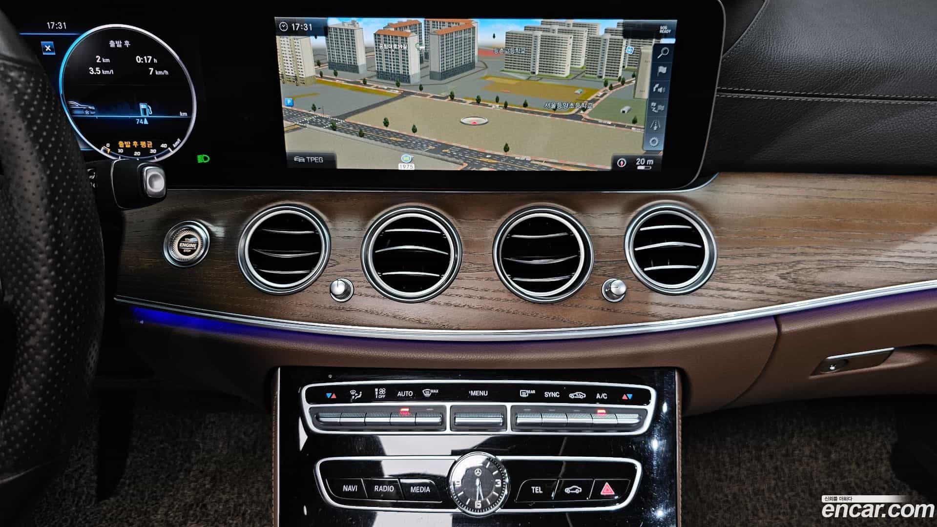 E-Class Mercedes-Benz 2018.2-OPTION-017