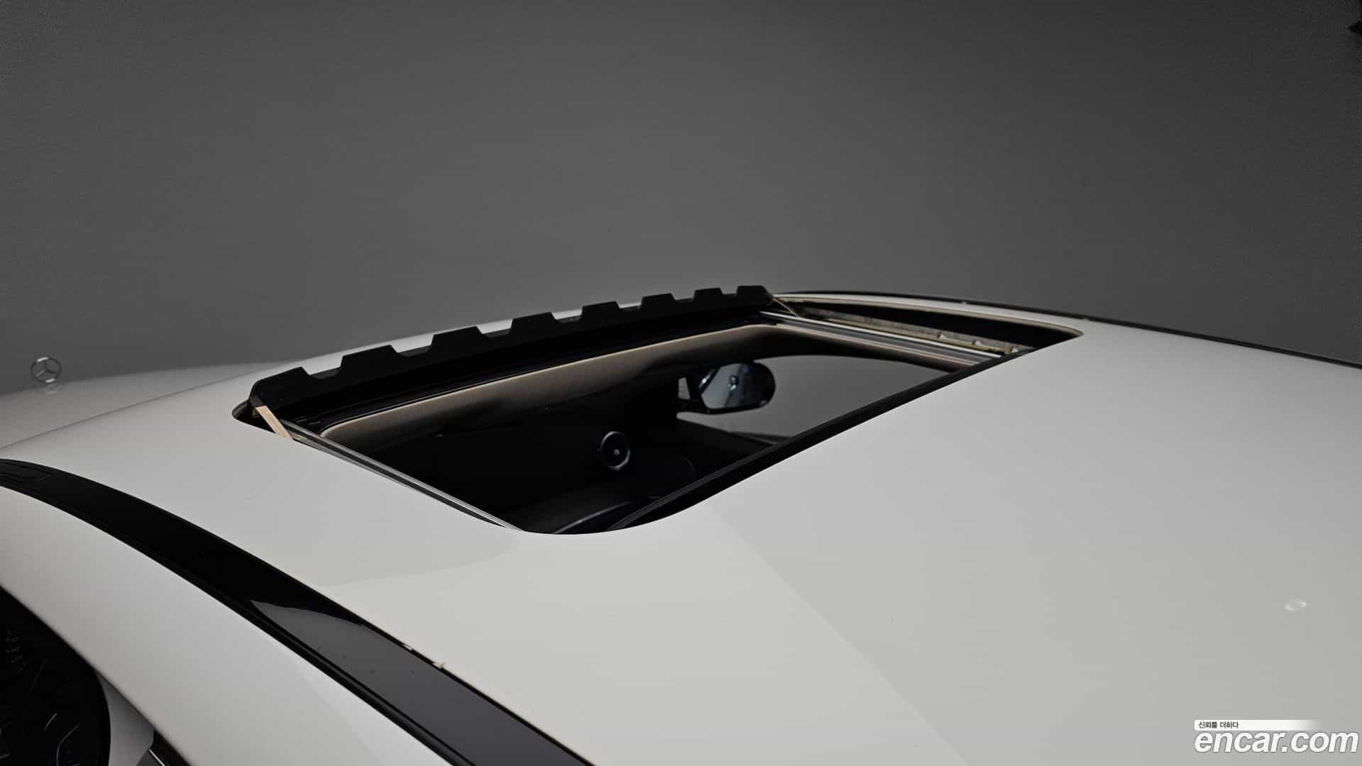 E-Class Mercedes-Benz 2018.2-OPTION-020